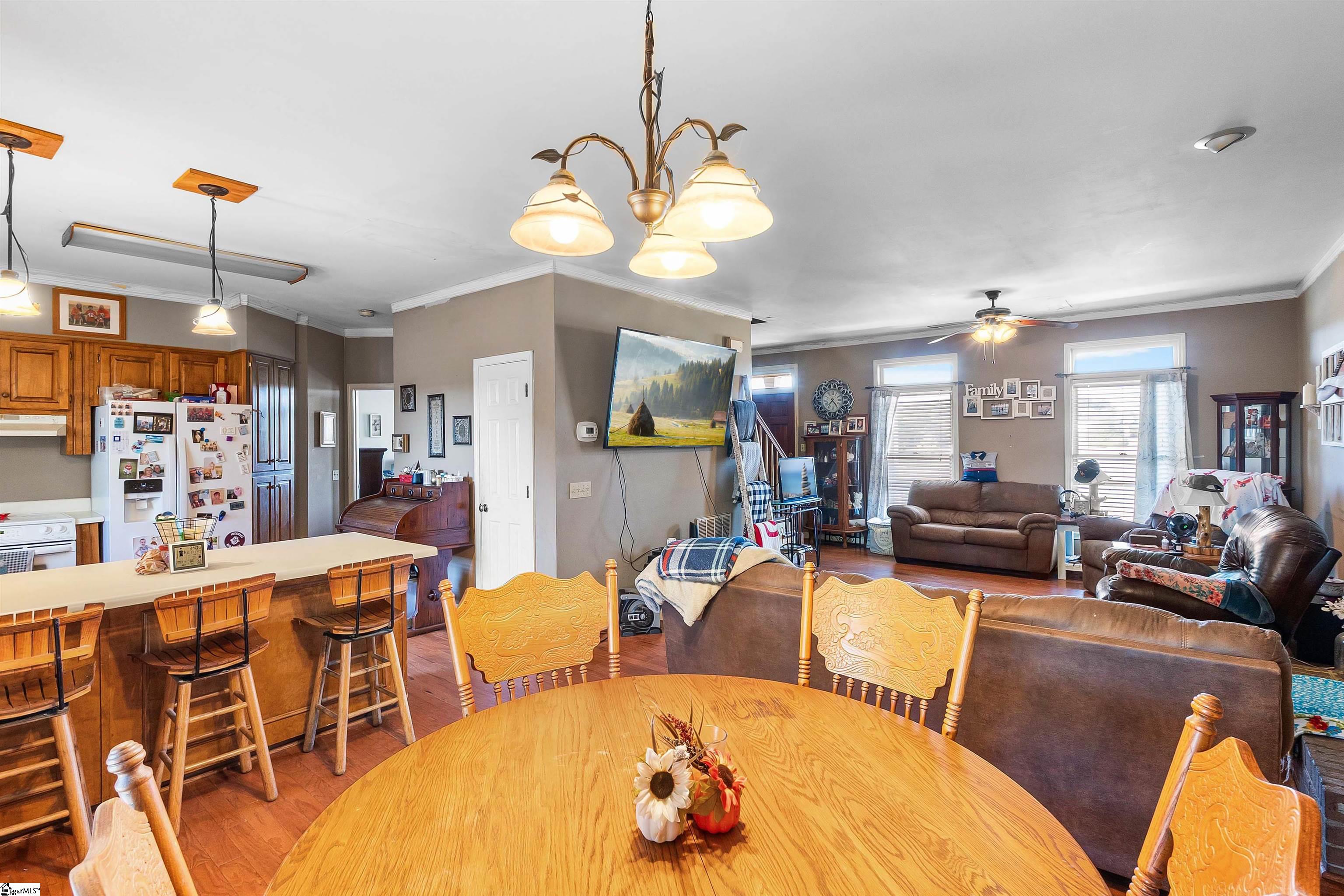 210 Graystone Road Property Photo 8