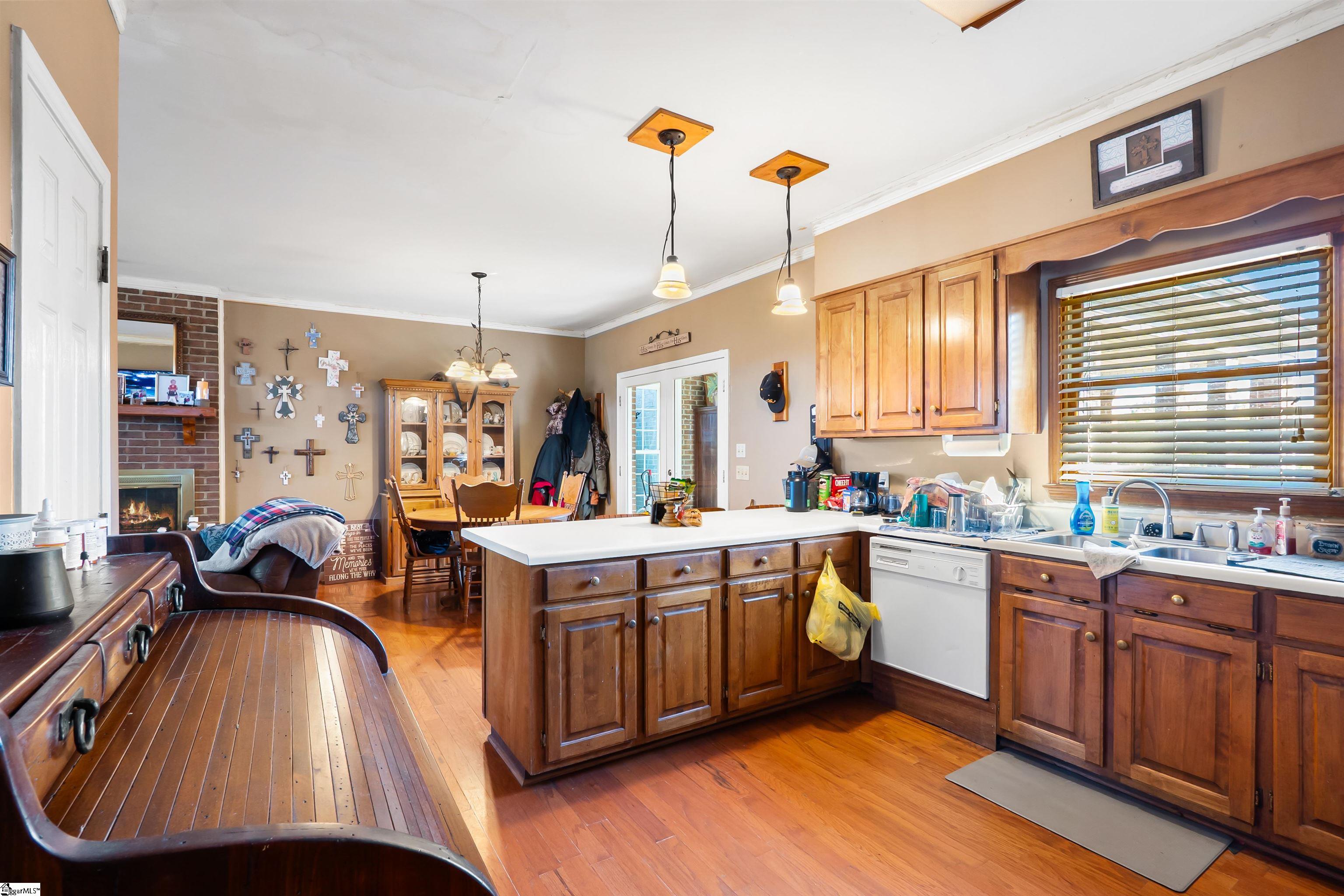 210 Graystone Road Property Photo 9