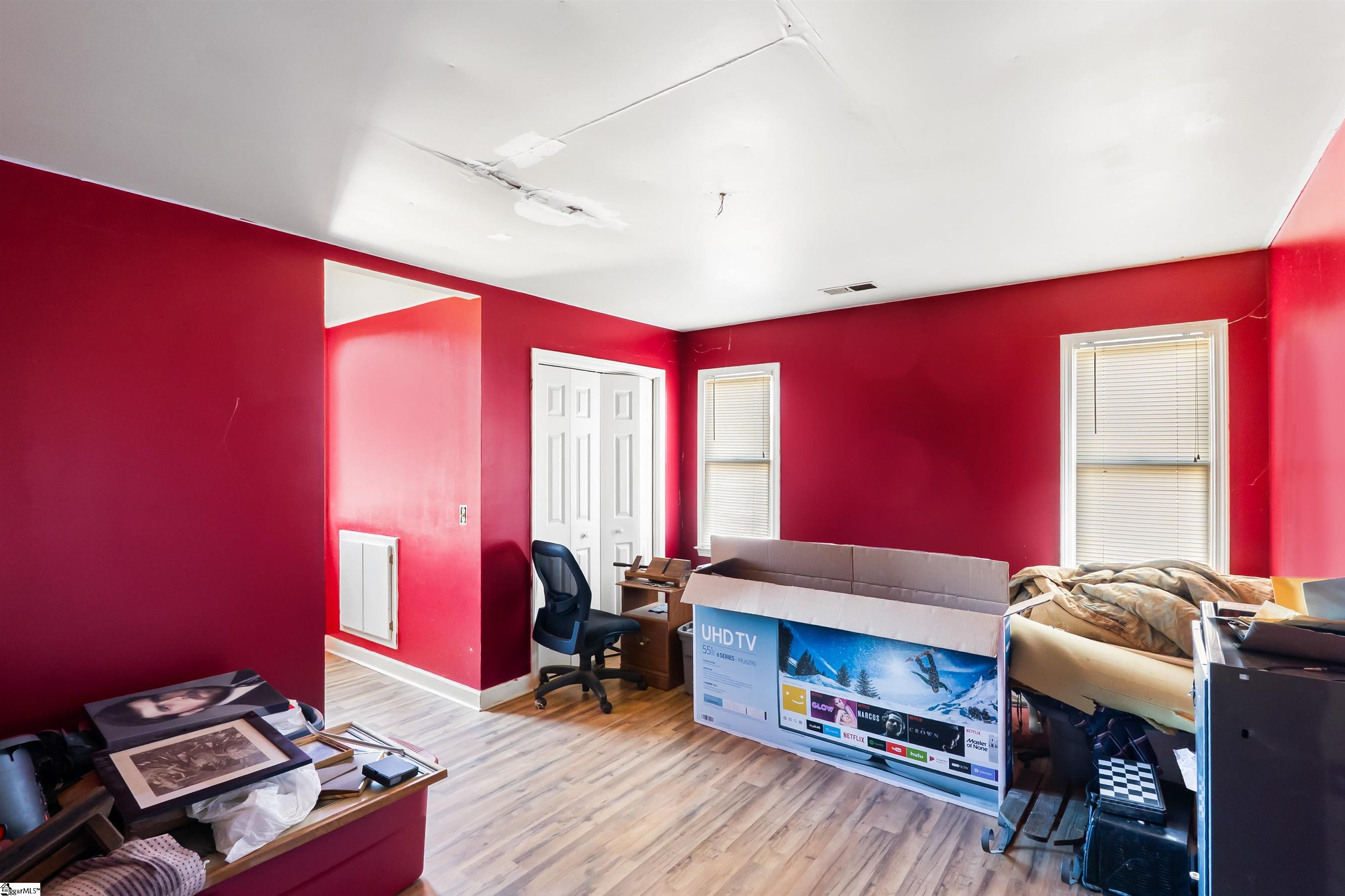 210 Graystone Road Property Photo 14