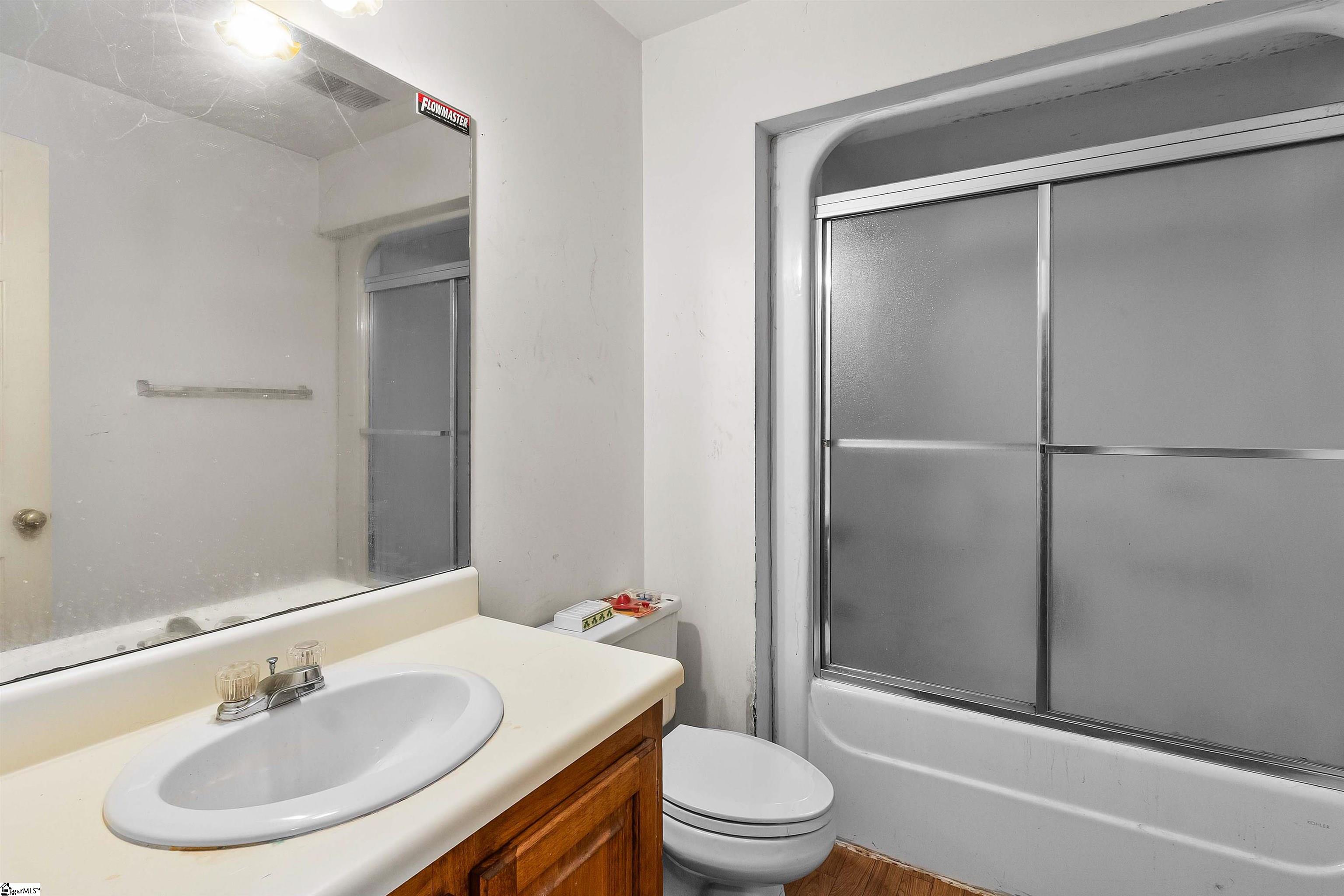 210 Graystone Road Property Photo 16