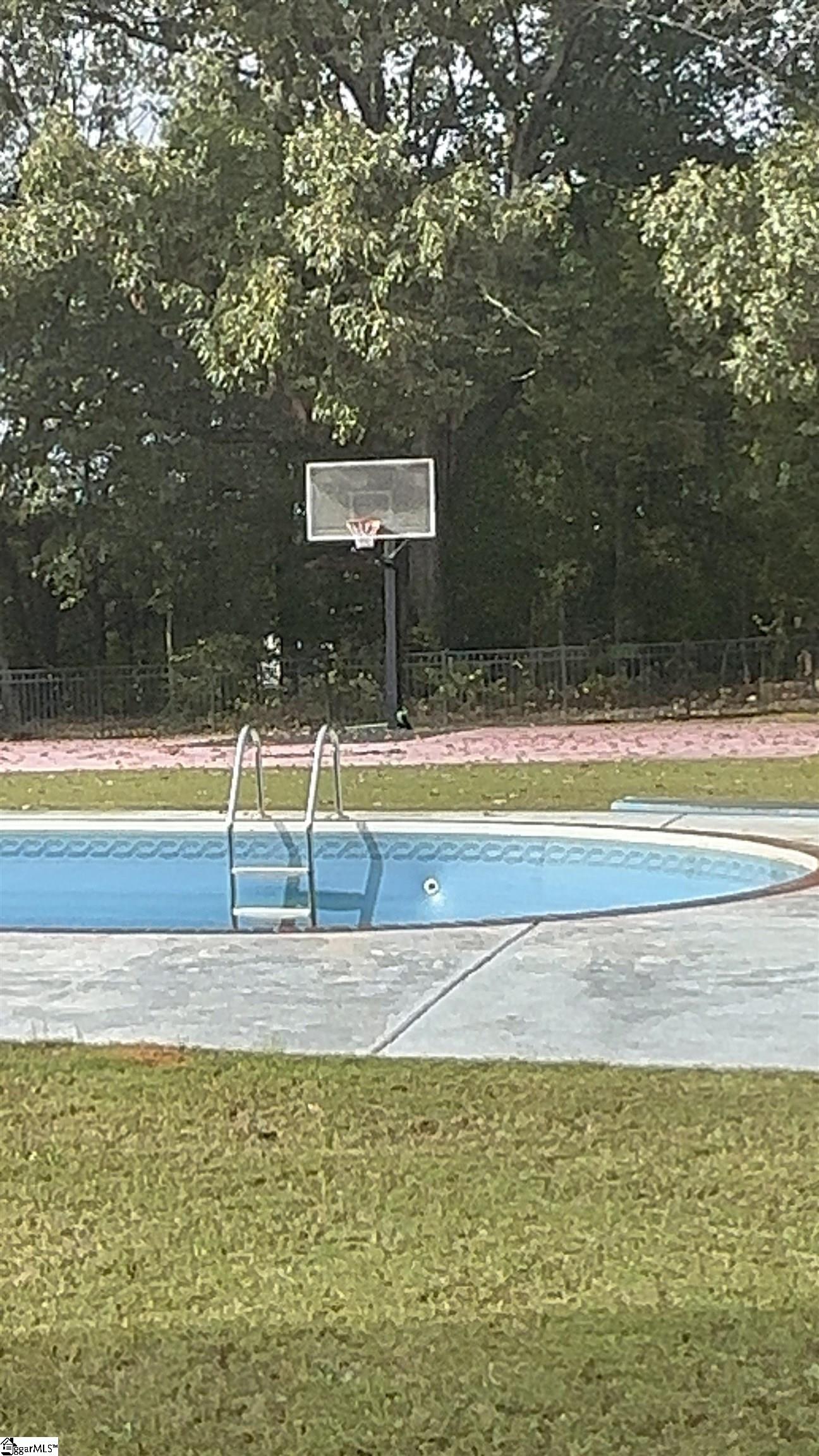 1573726 Property Photo 6