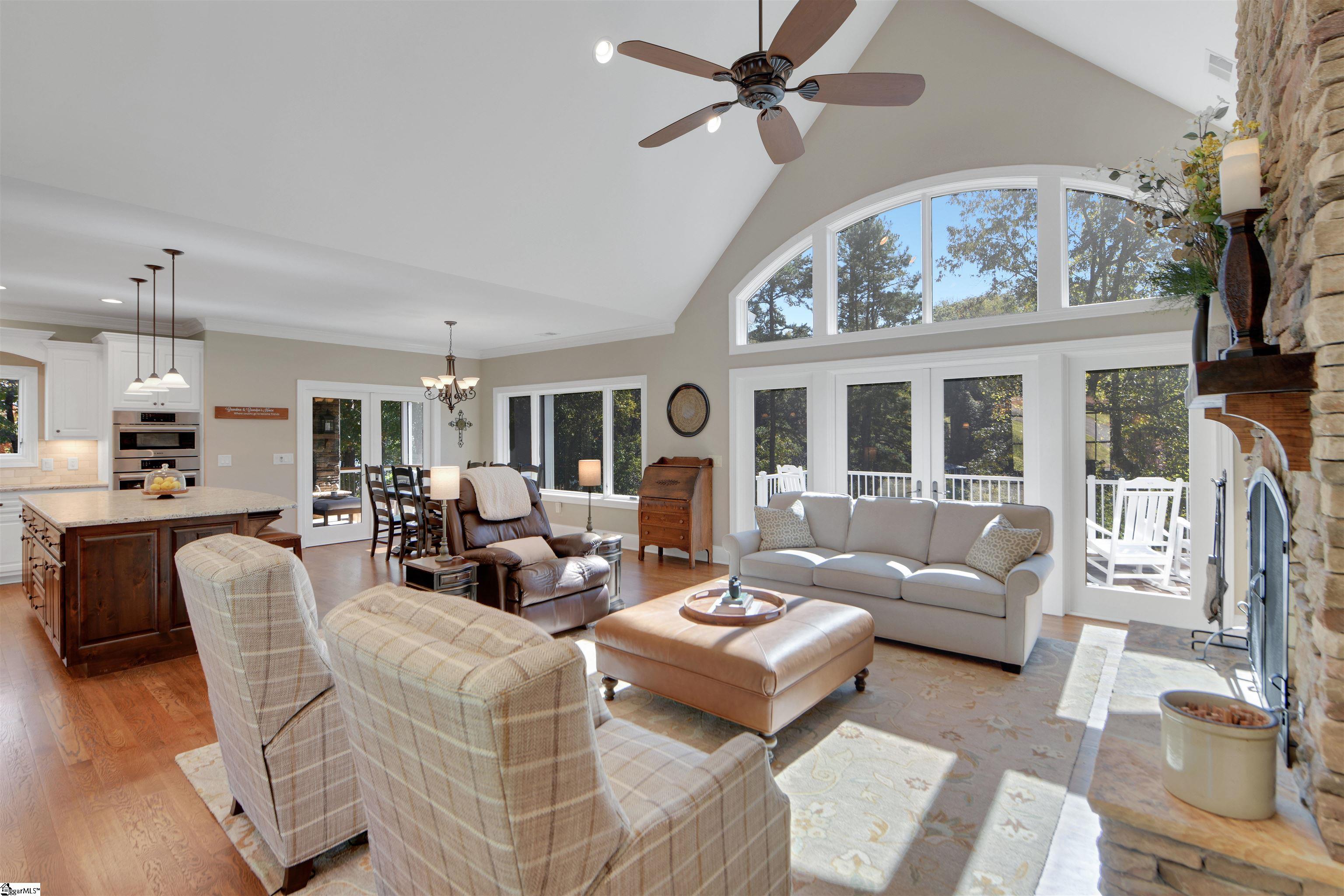 1573730 Property Photo 9