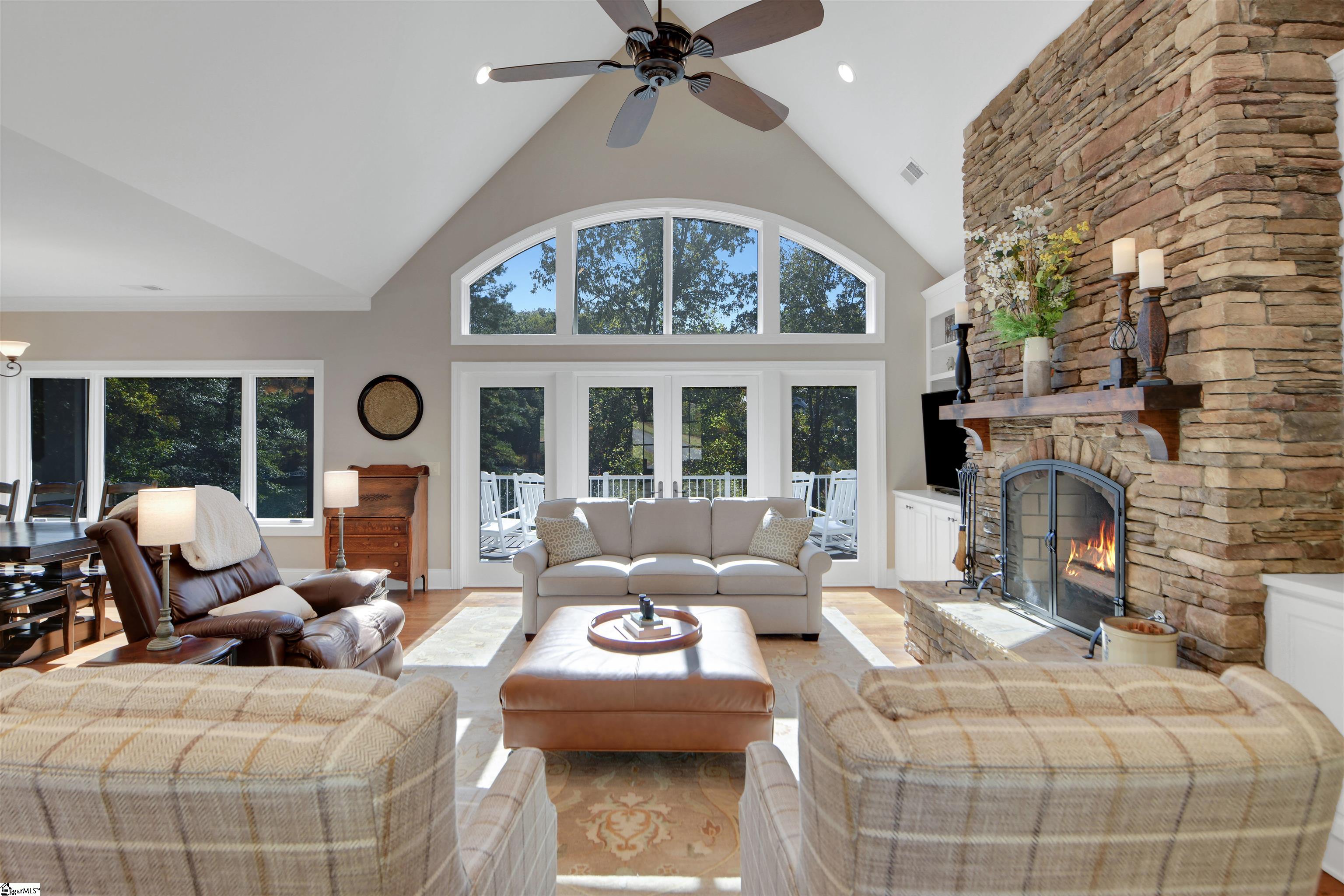 1573730 Property Photo 10