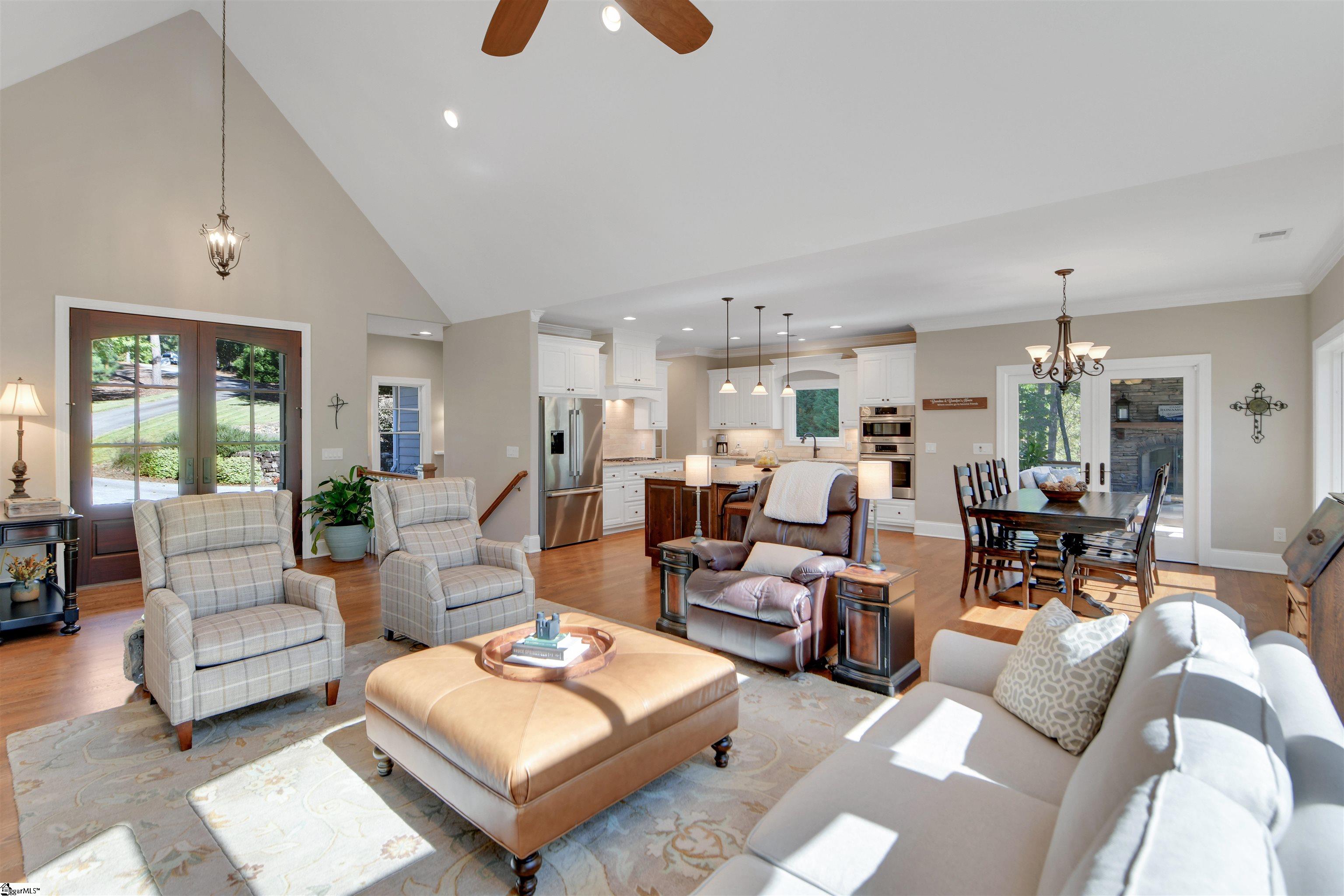 1573730 Property Photo 12