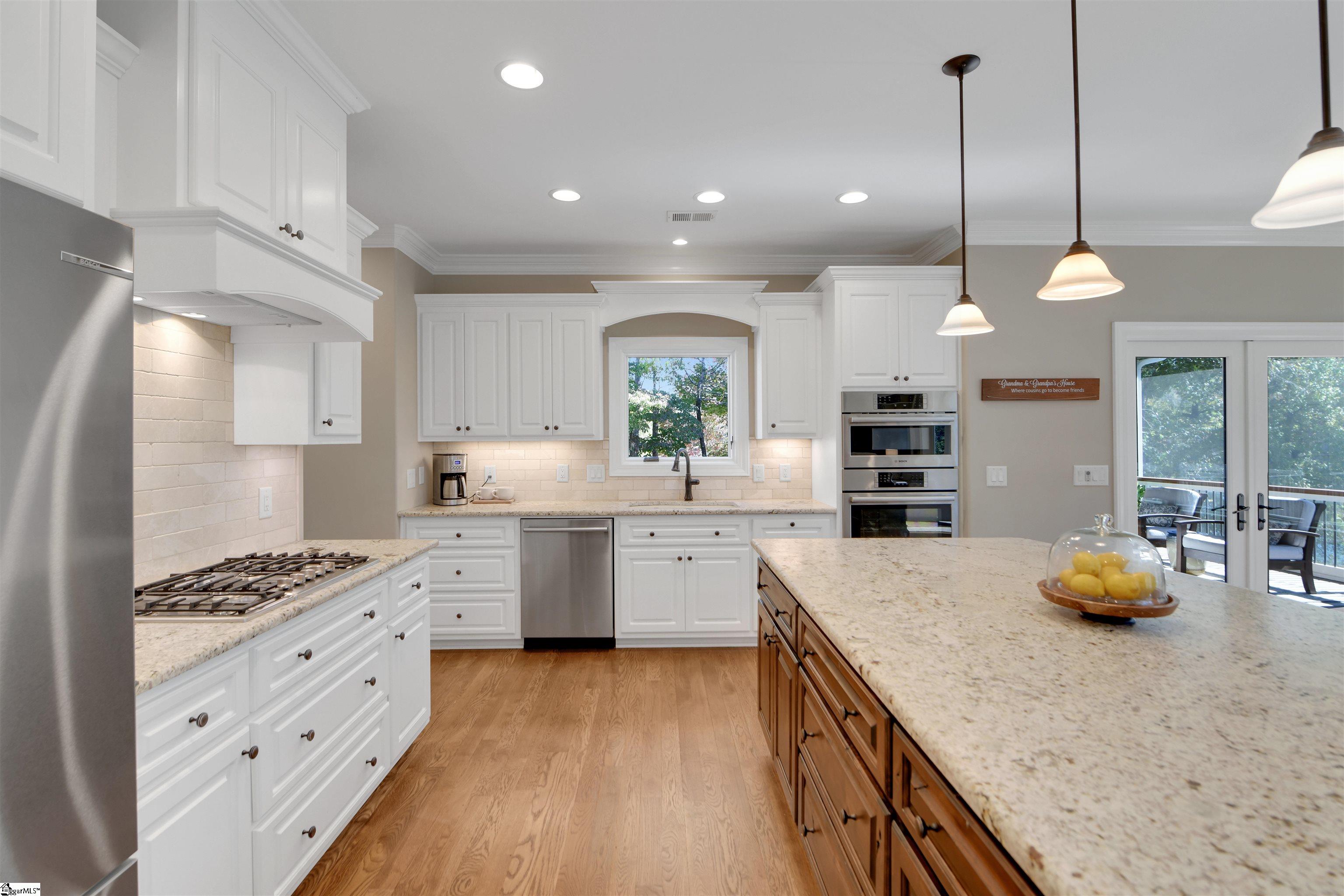 1573730 Property Photo 18