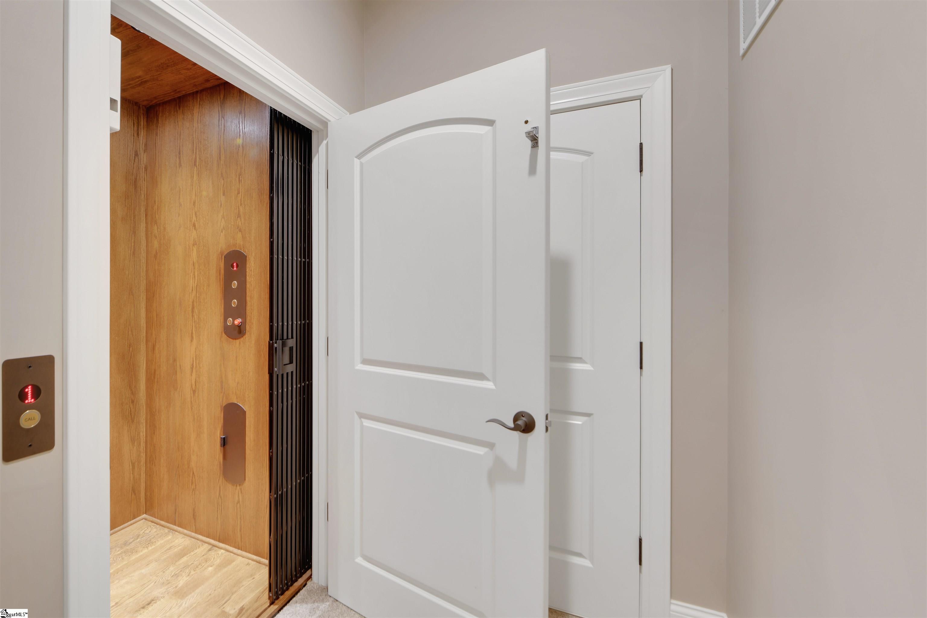 1573730 Property Photo 23