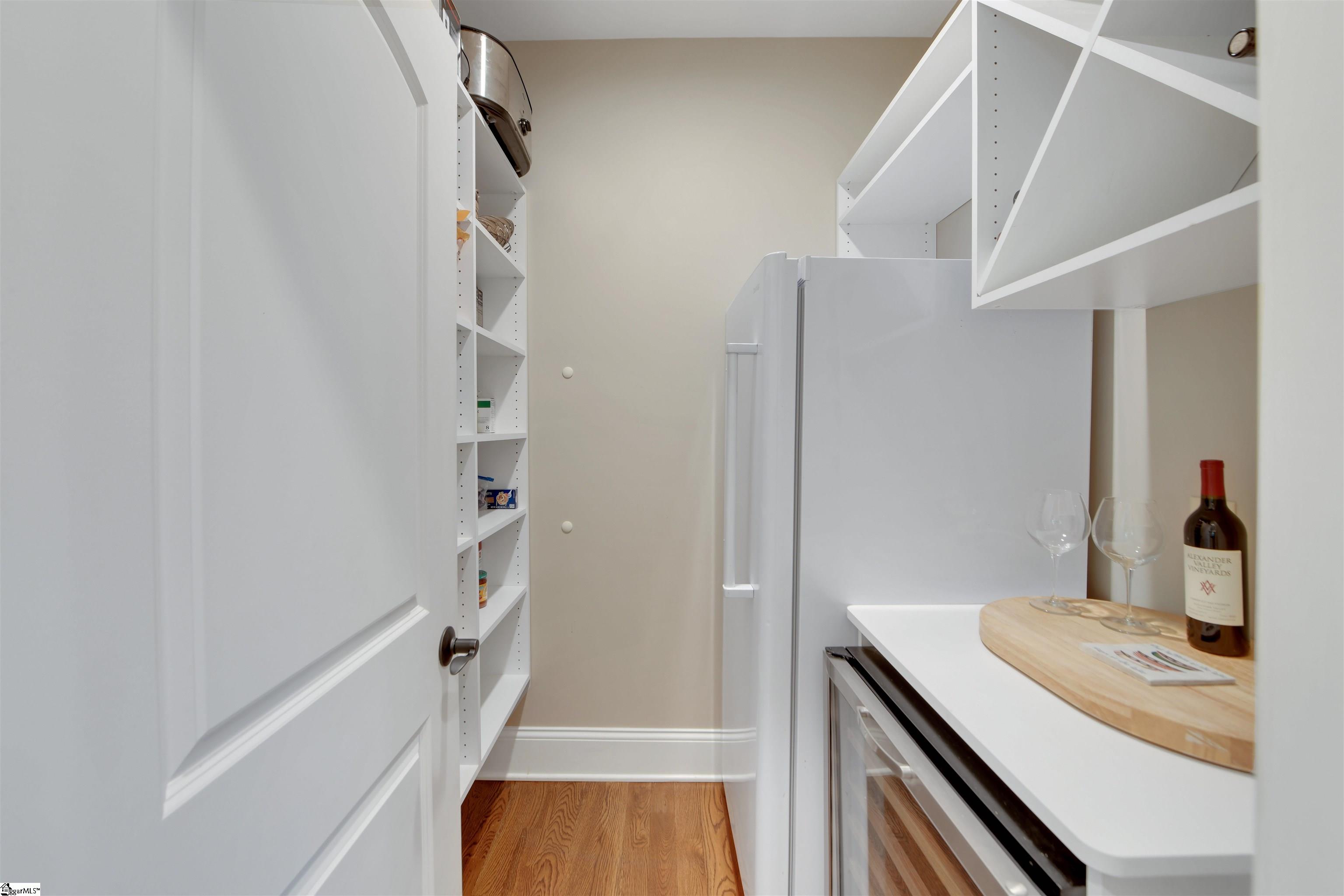 1573730 Property Photo 24