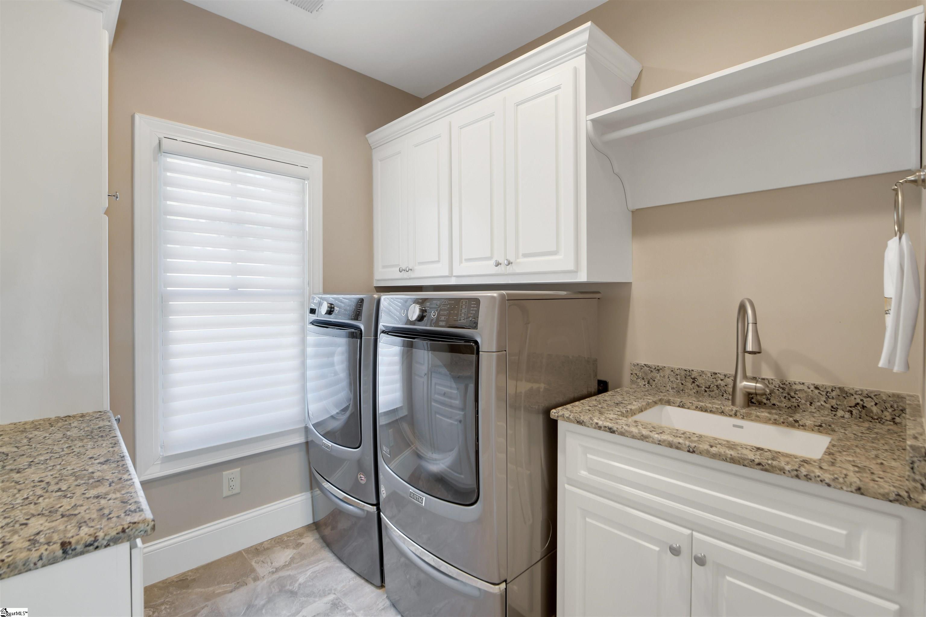 1573730 Property Photo 27