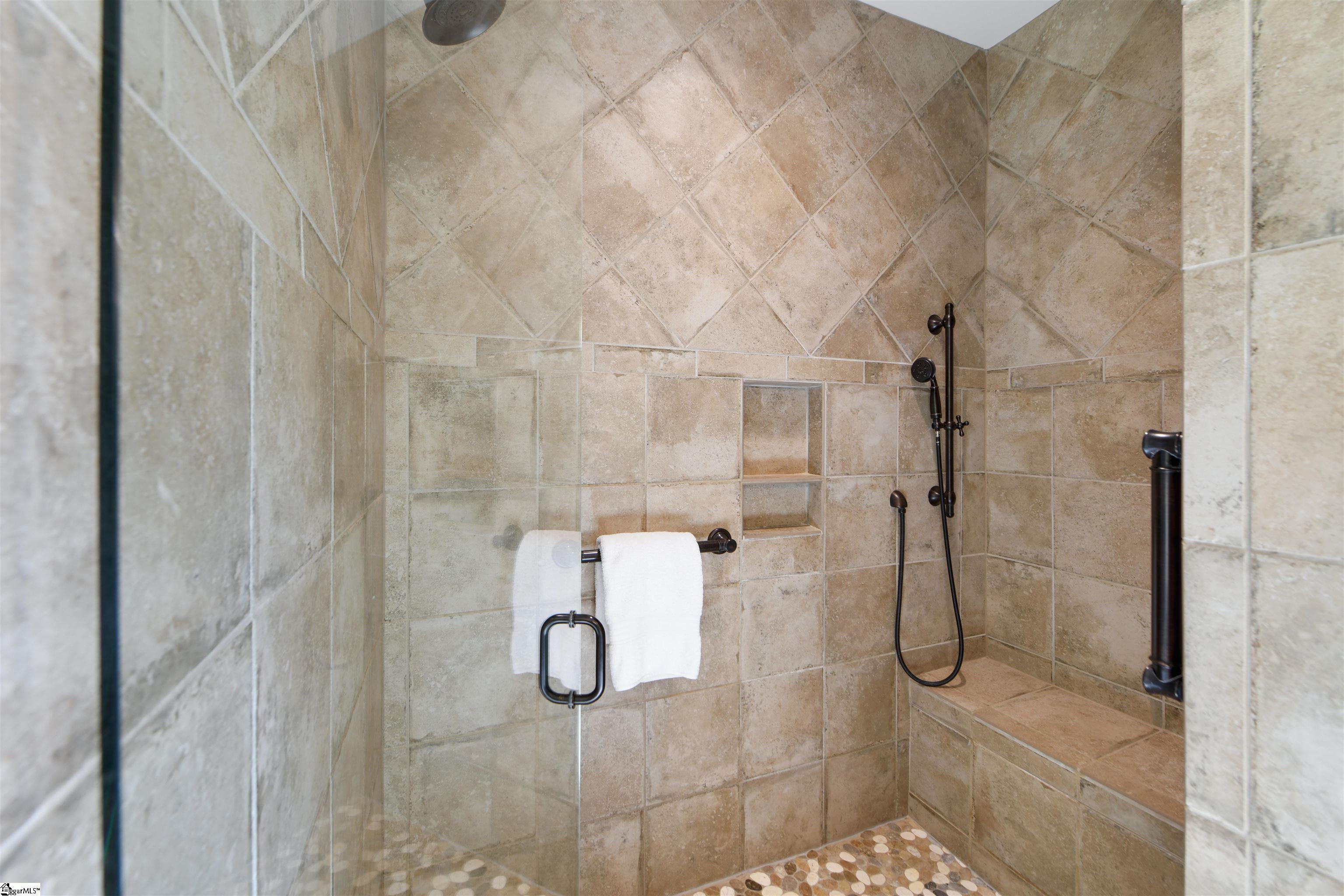 1573730 Property Photo 33