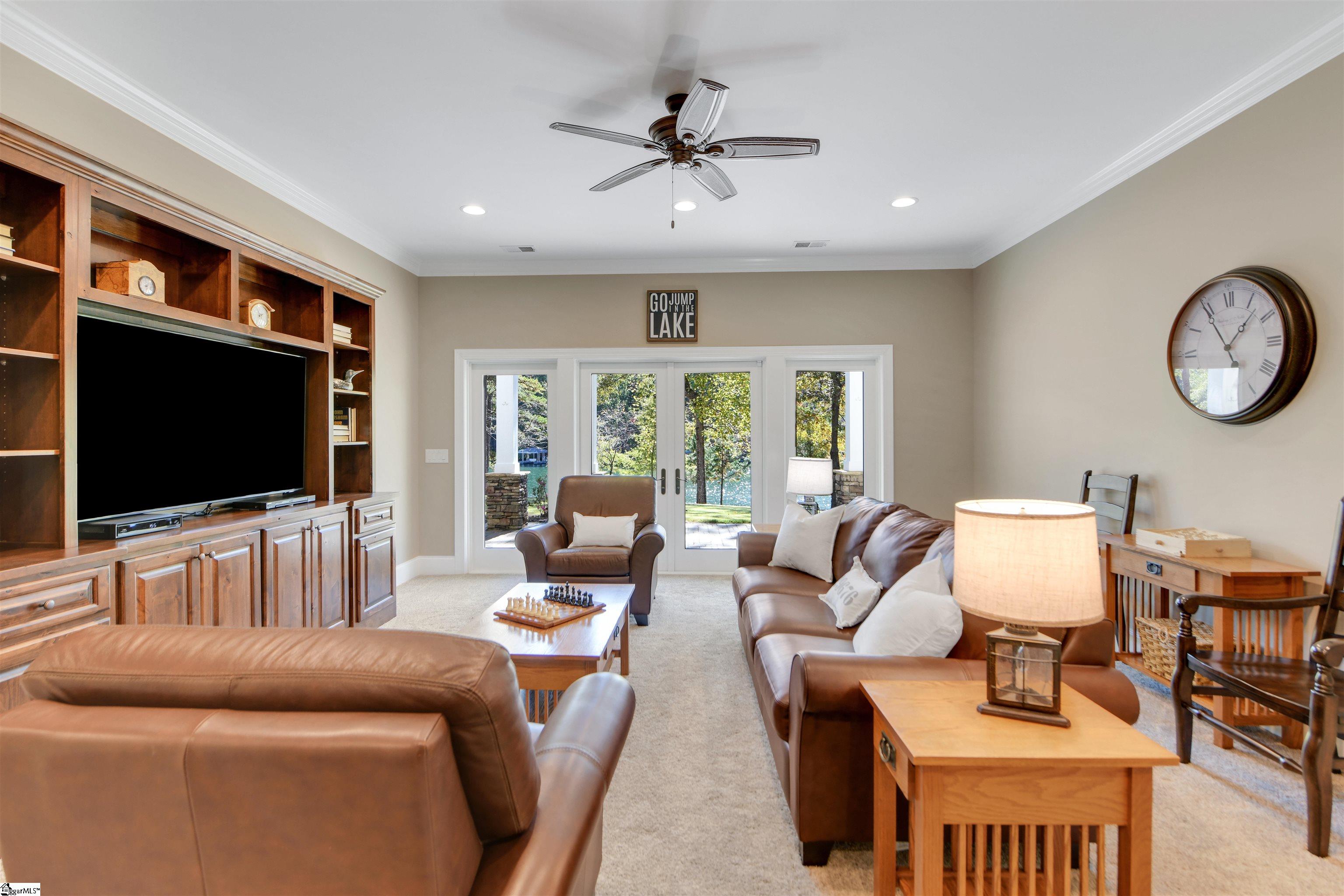 1573730 Property Photo 35