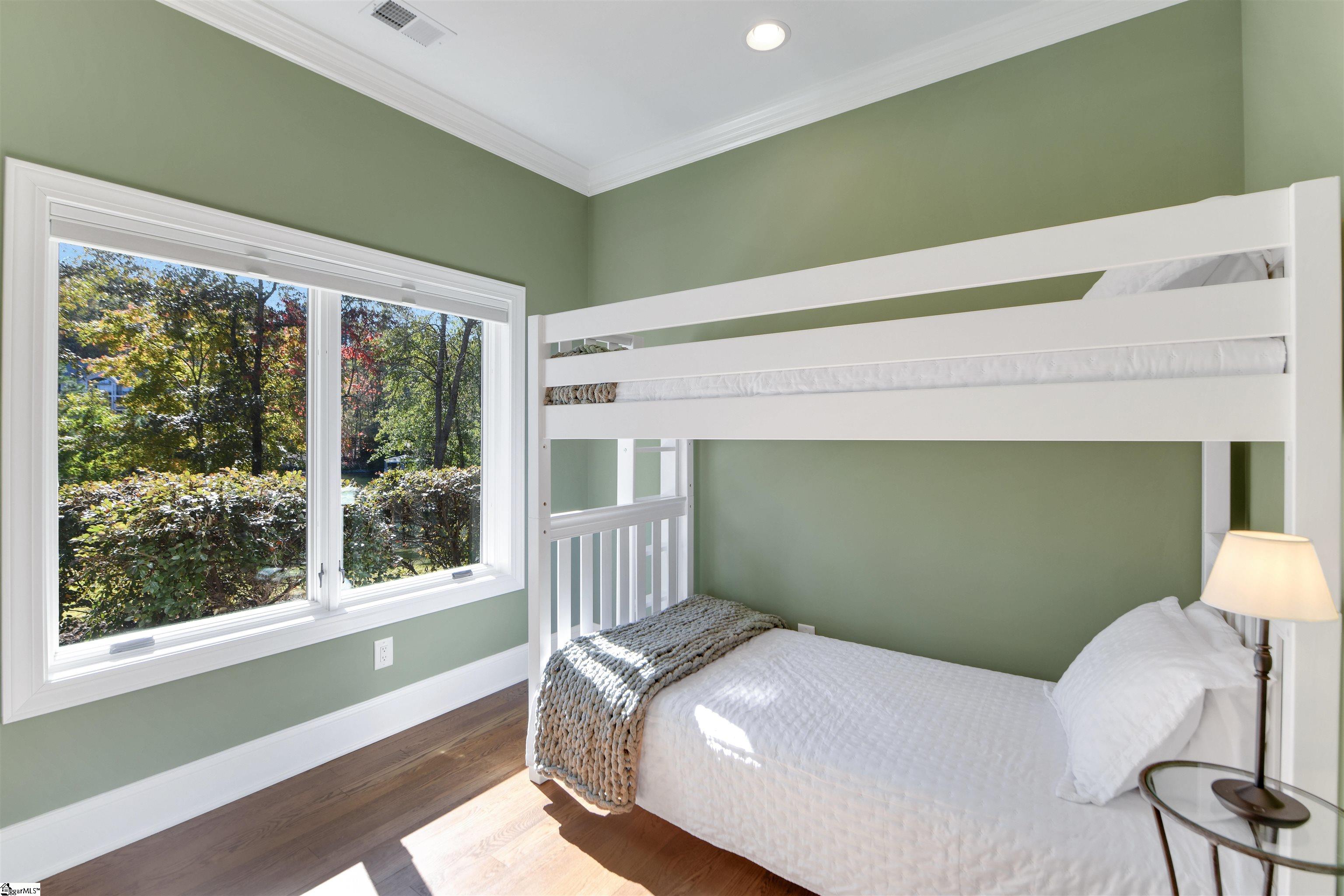 1573730 Property Photo 43