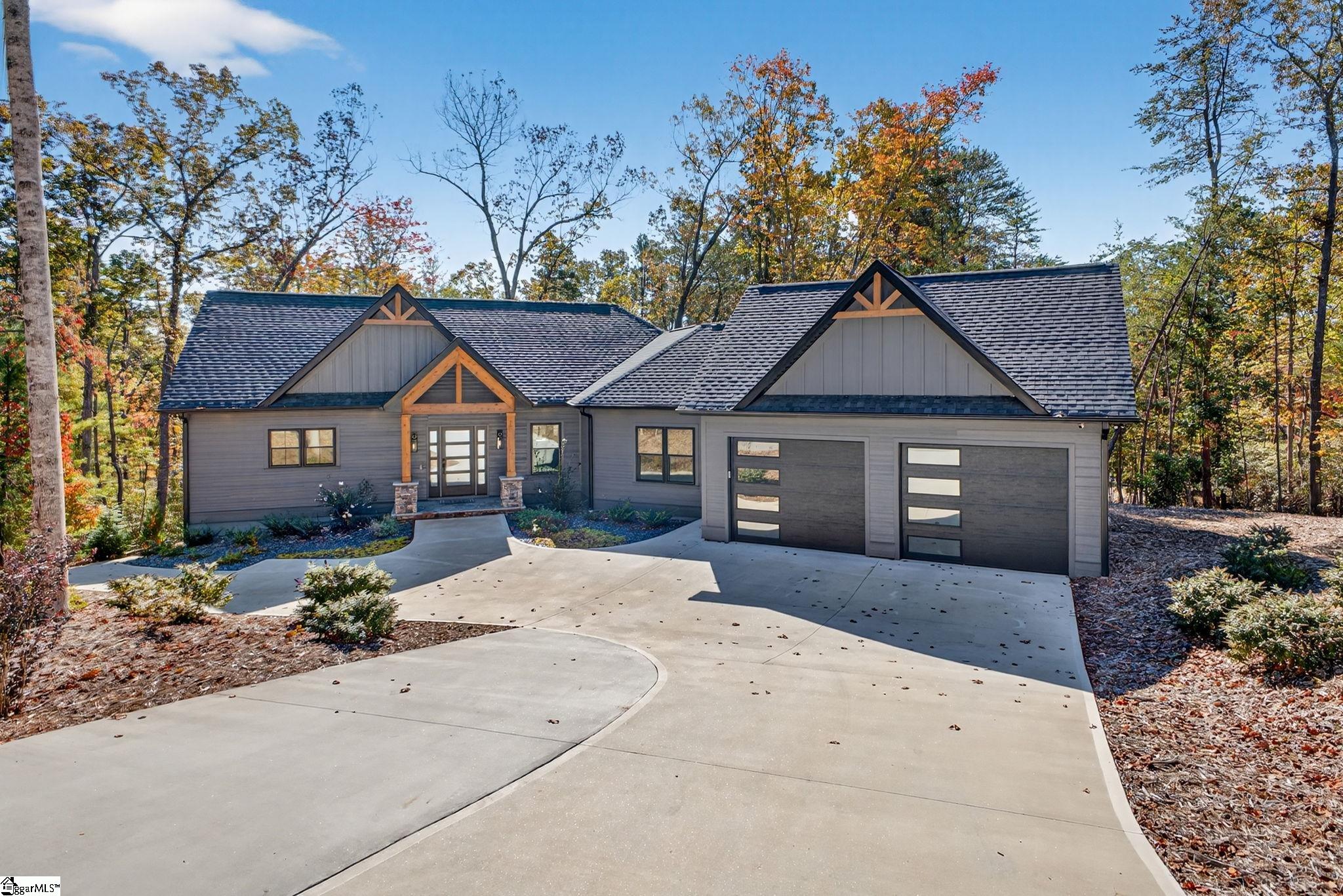 709 Keowee Bay Circle Property Photo 1