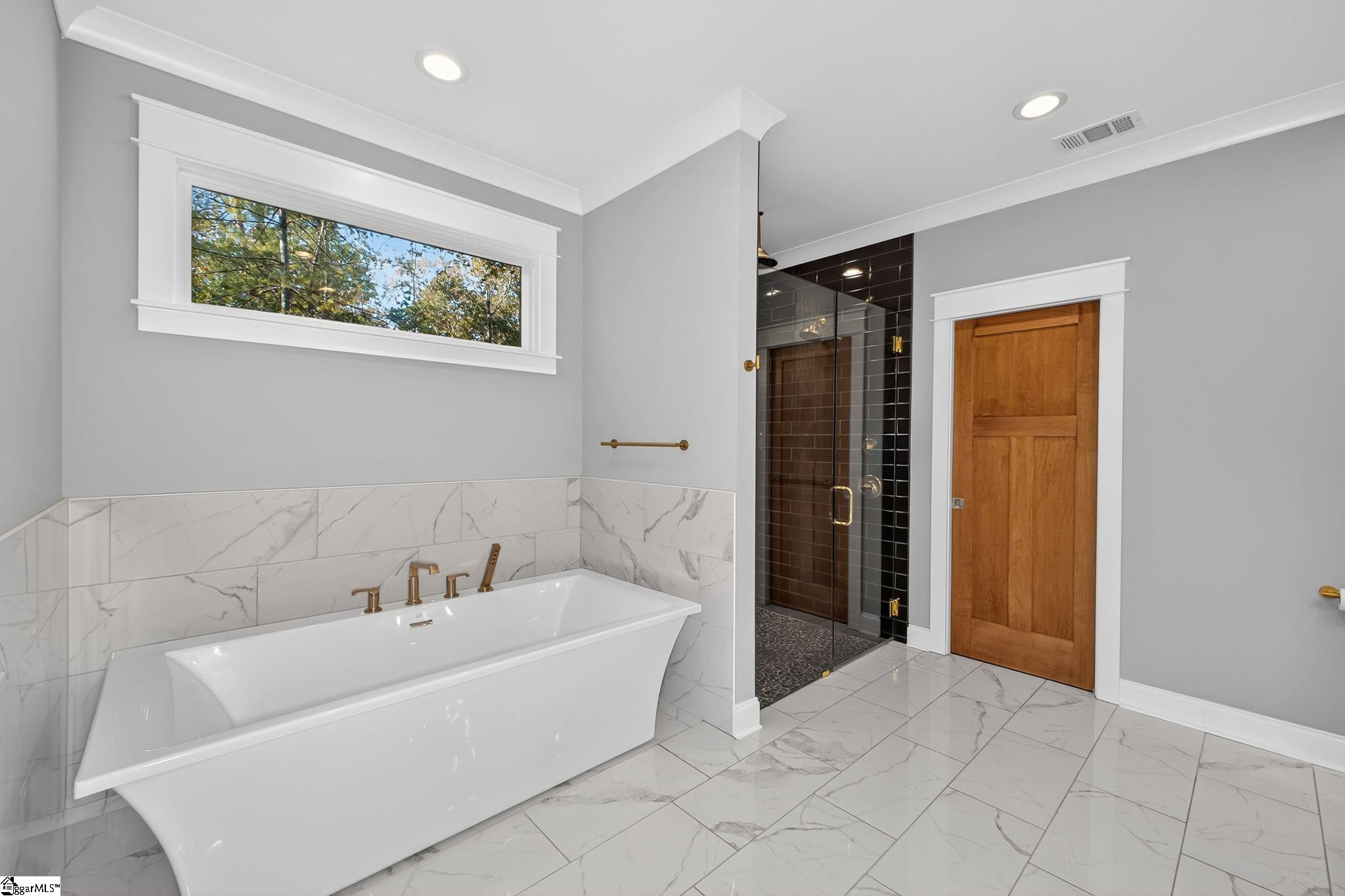 709 Keowee Bay Circle Property Photo 19