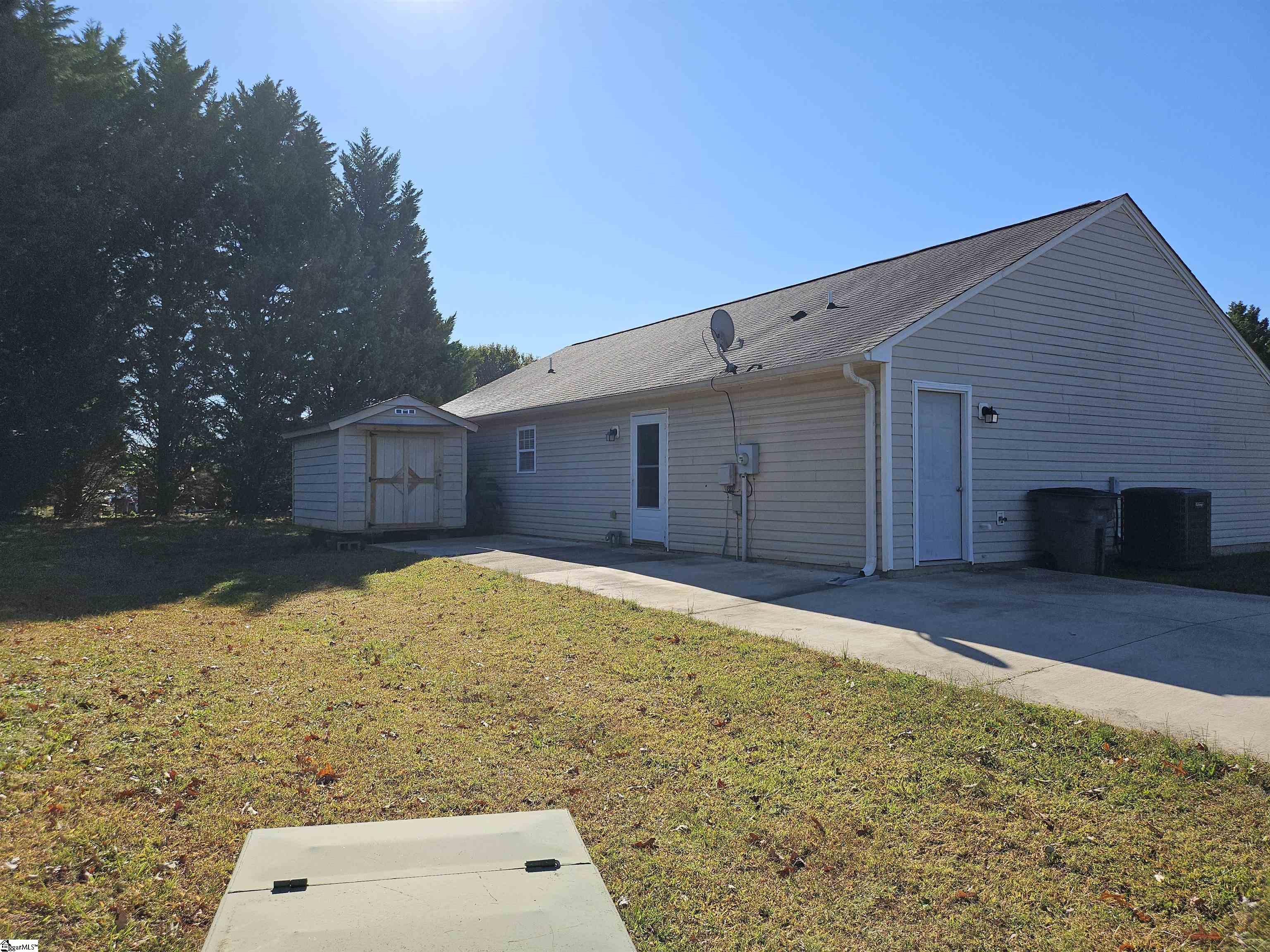 132 Falcon Ridge Drive Property Photo 6