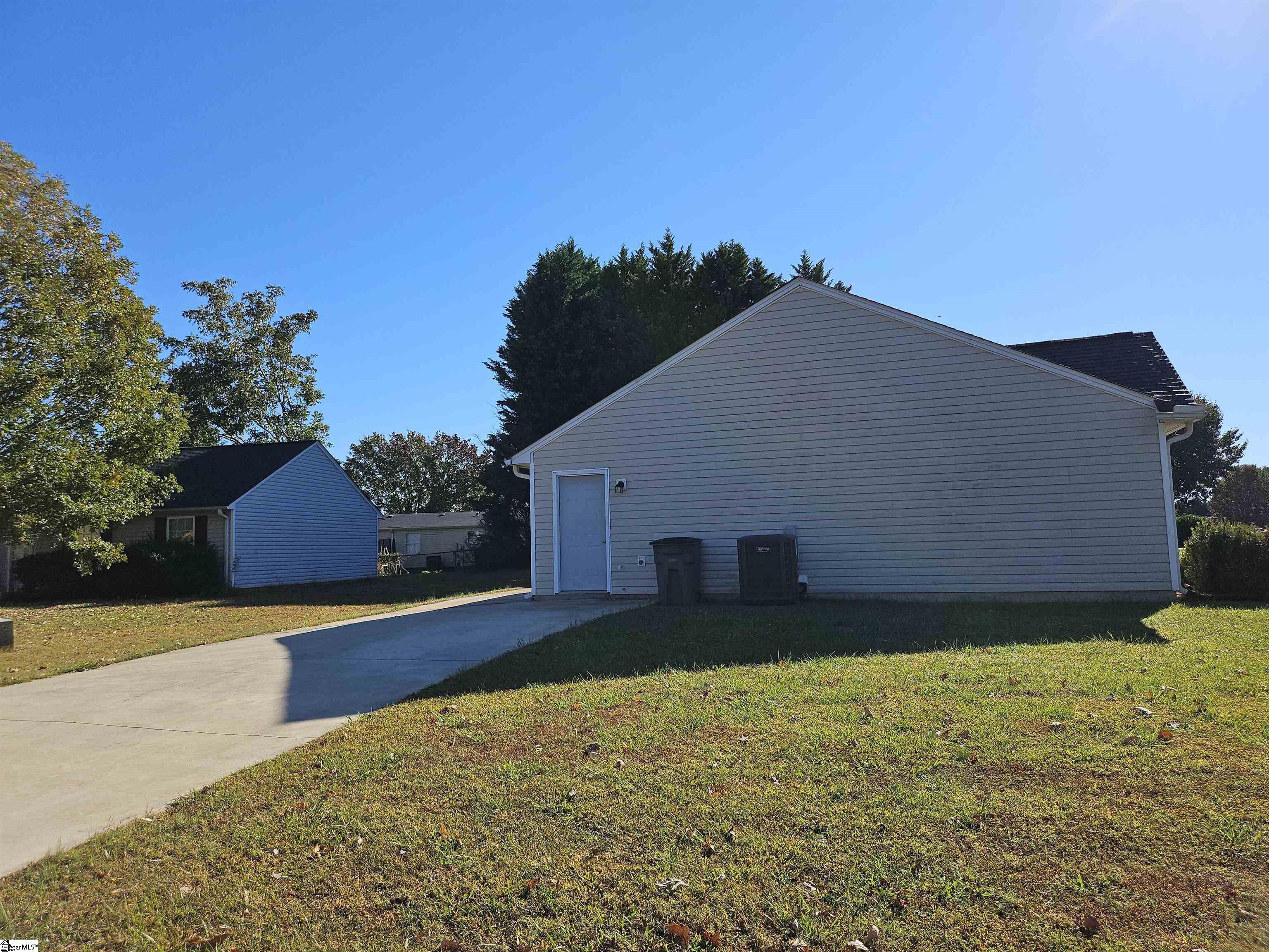 132 Falcon Ridge Drive Property Photo 7