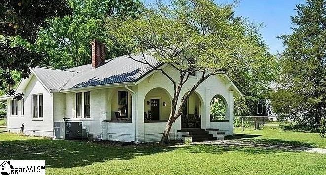 501 N Adair Street Property Photo 3