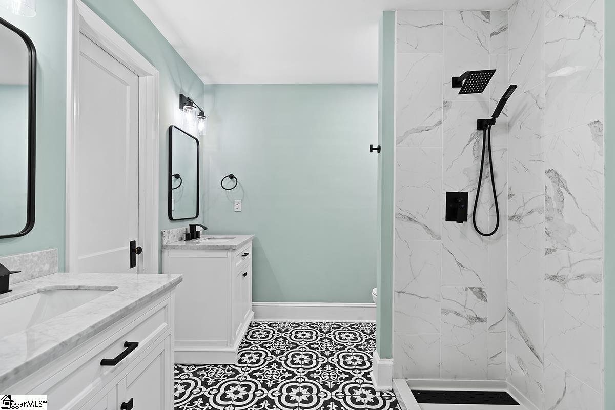 501 N Adair Street Property Photo 20