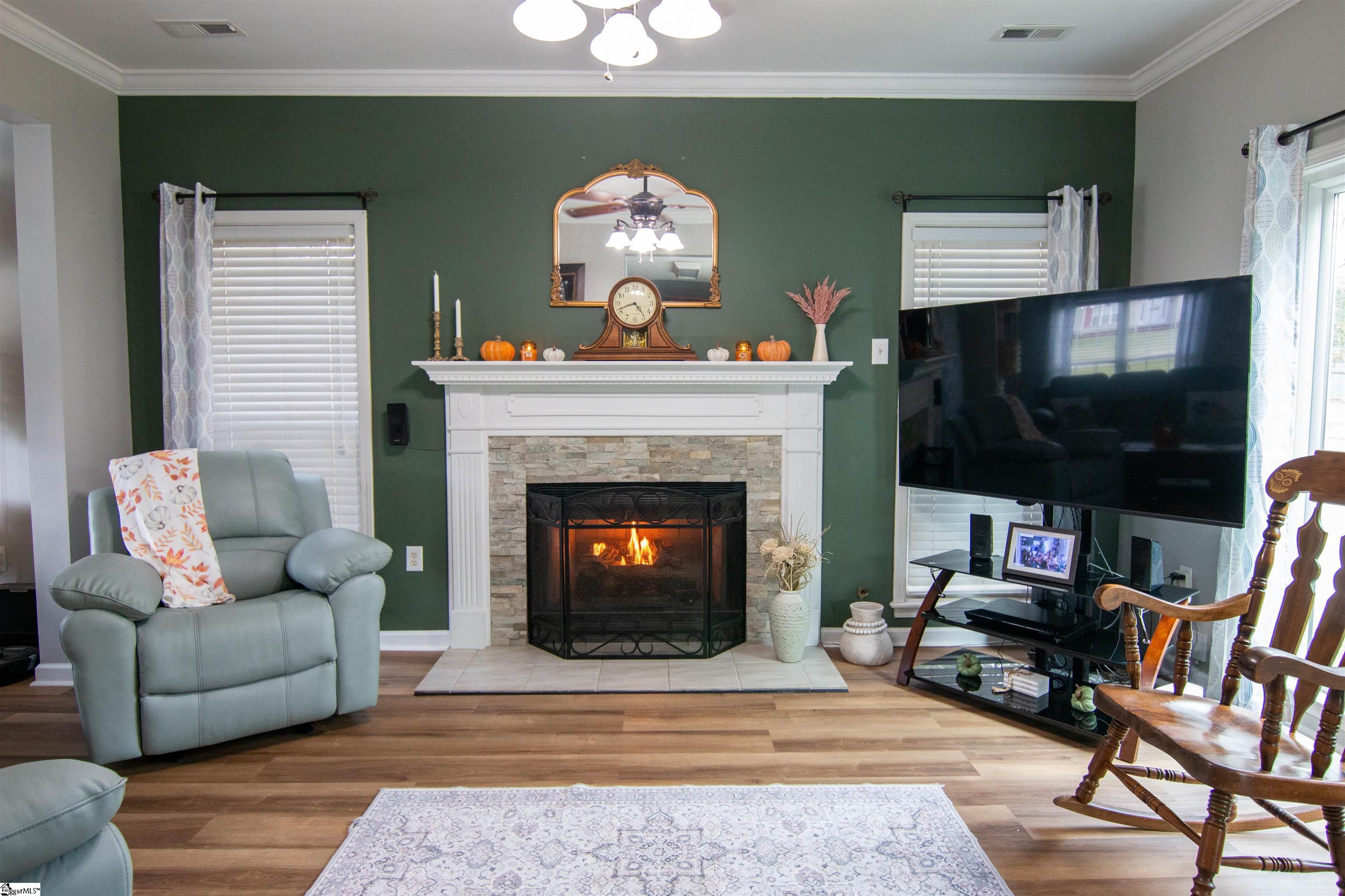 506 Laurens Drive Property Photo 6