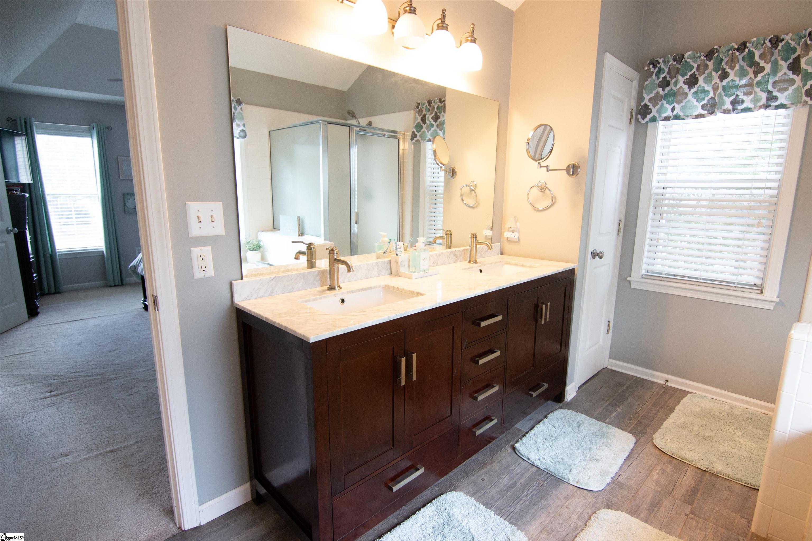 506 Laurens Drive Property Photo 14