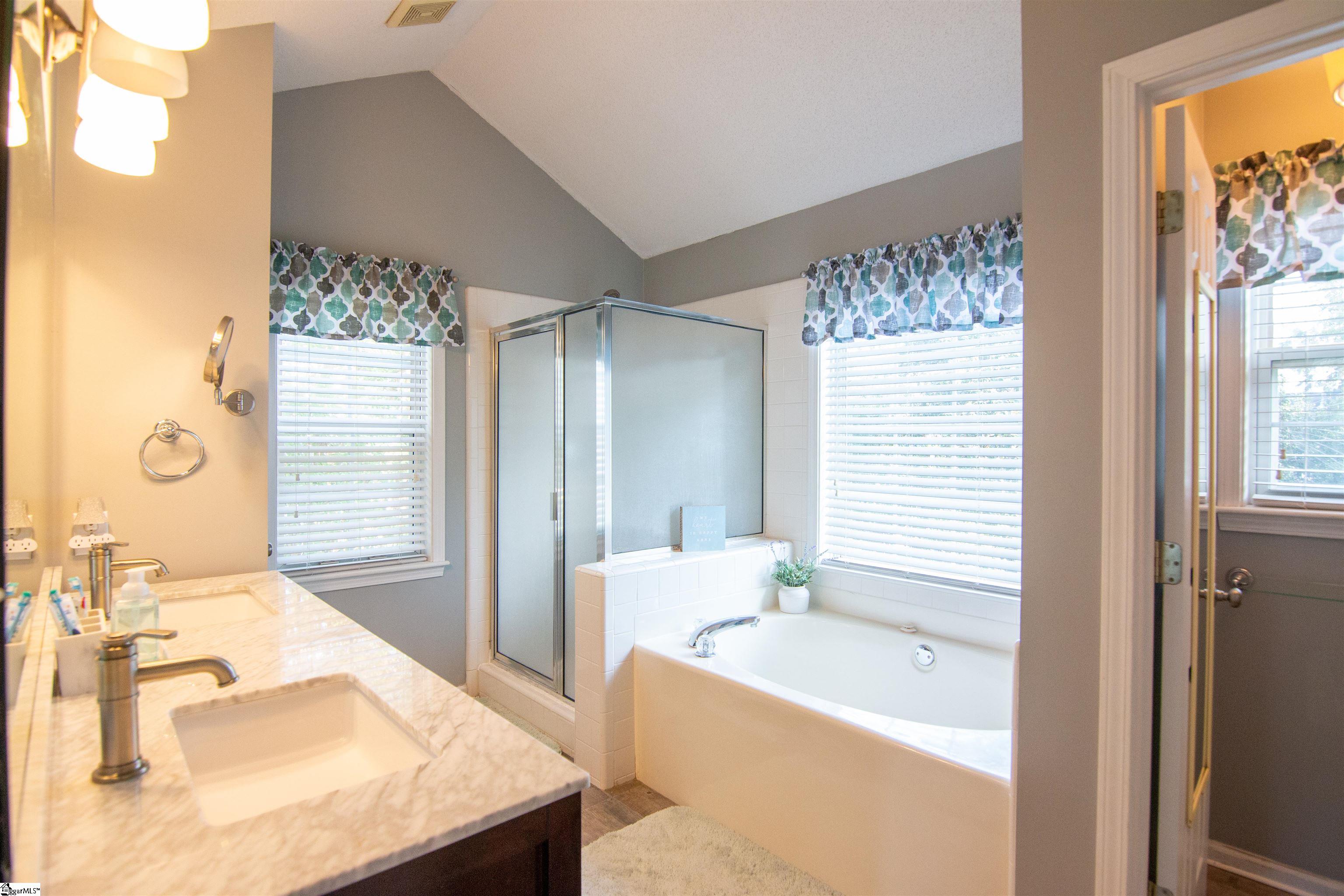 506 Laurens Drive Property Photo 15