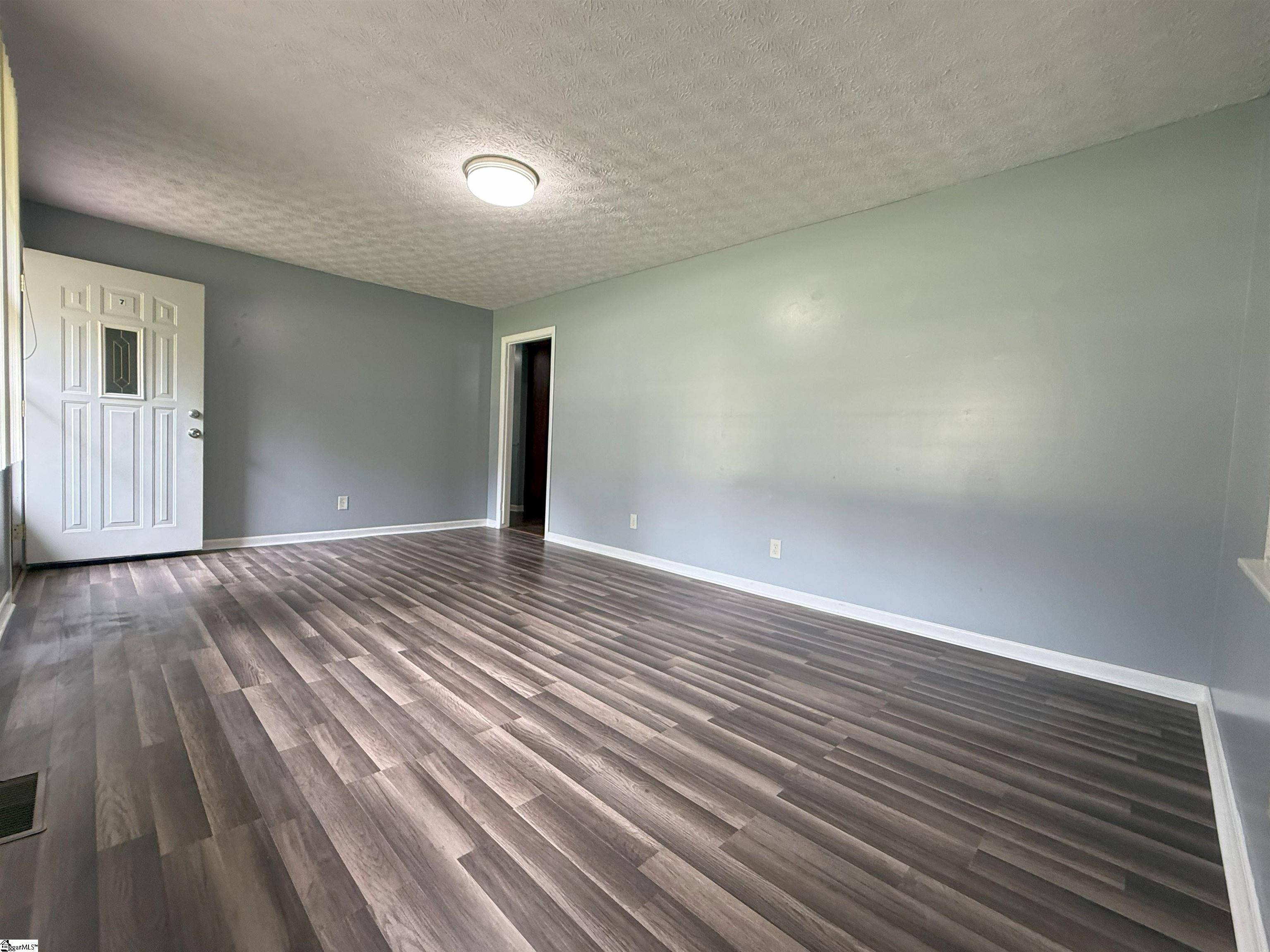 7 Elf Lane Property Photo 6