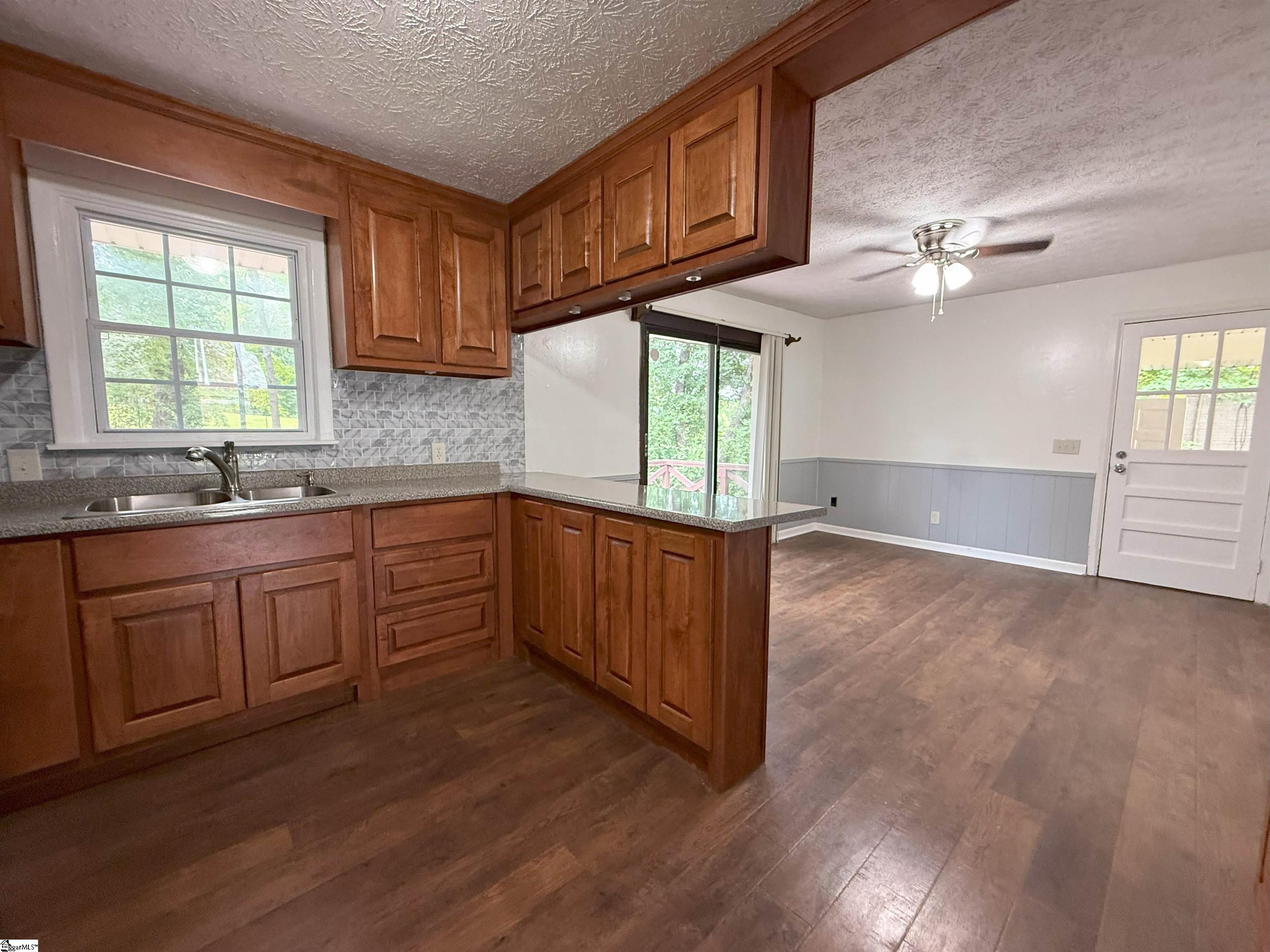 7 Elf Lane Property Photo 9