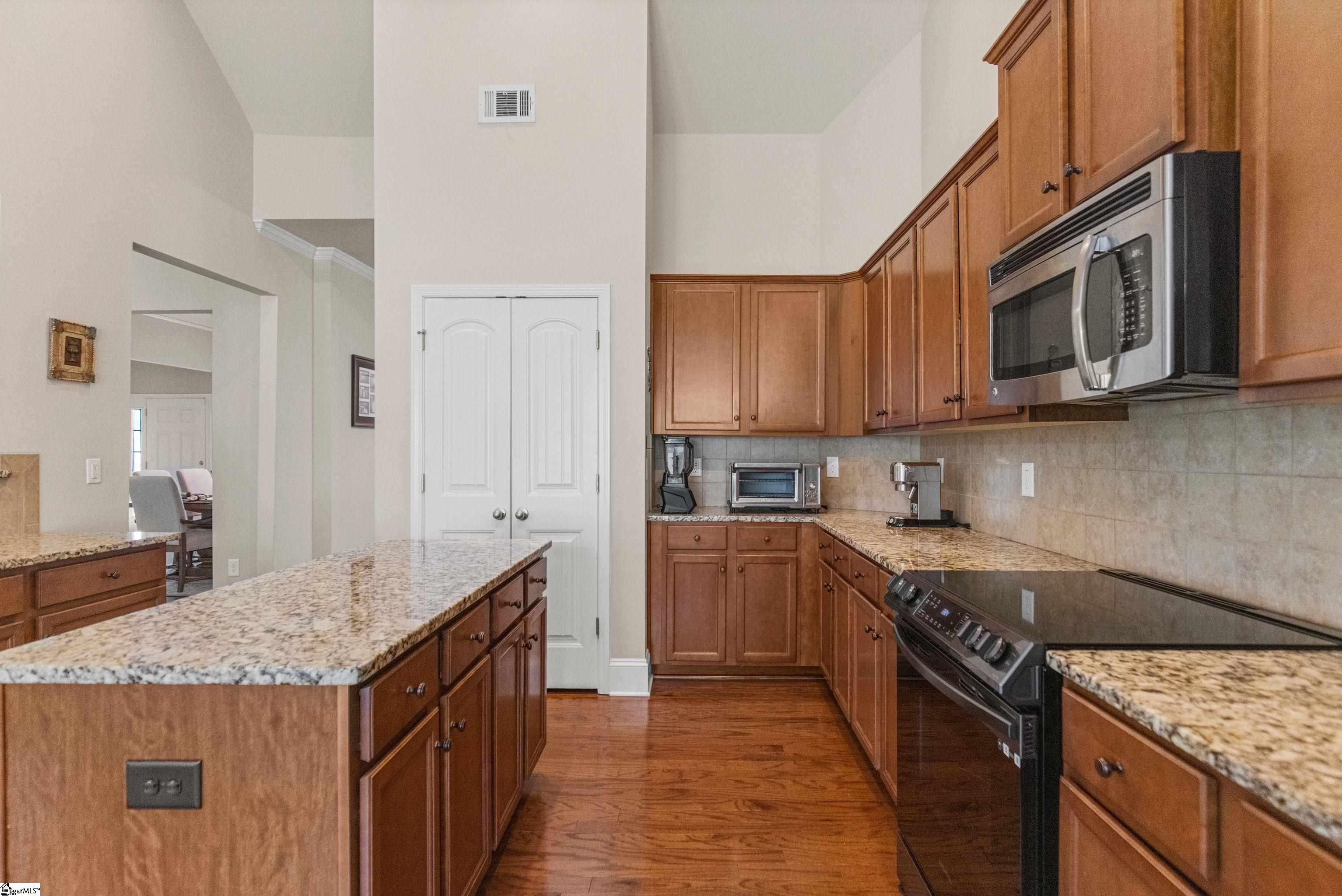 14 Latherton Court Property Photo 16