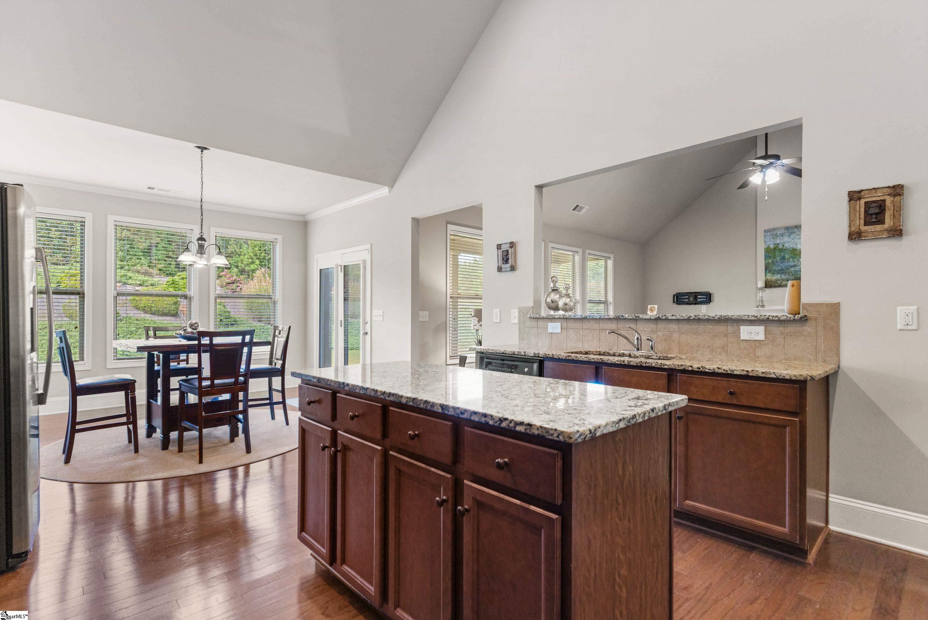 14 Latherton Court Property Photo 17