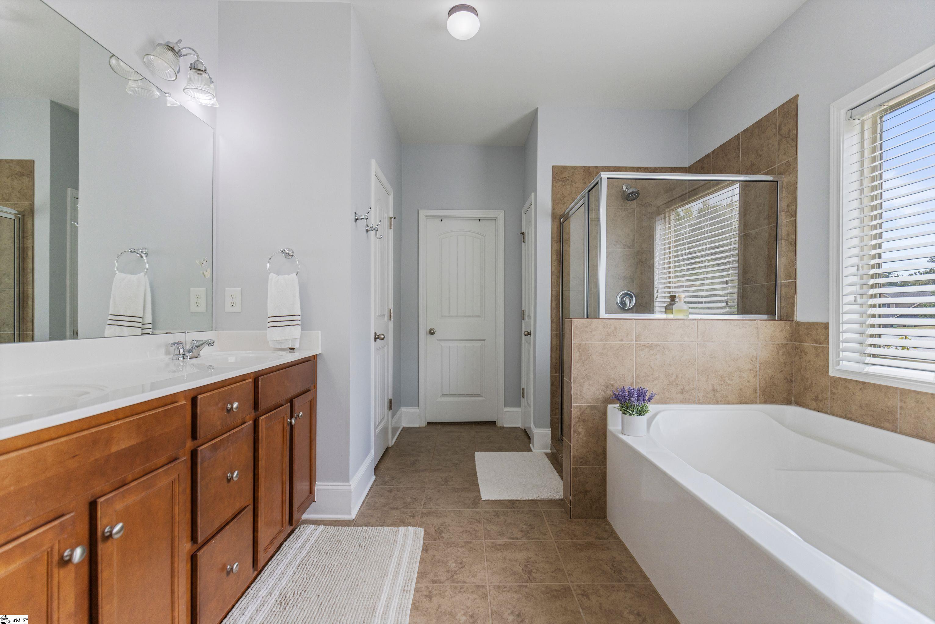 14 Latherton Court Property Photo 25