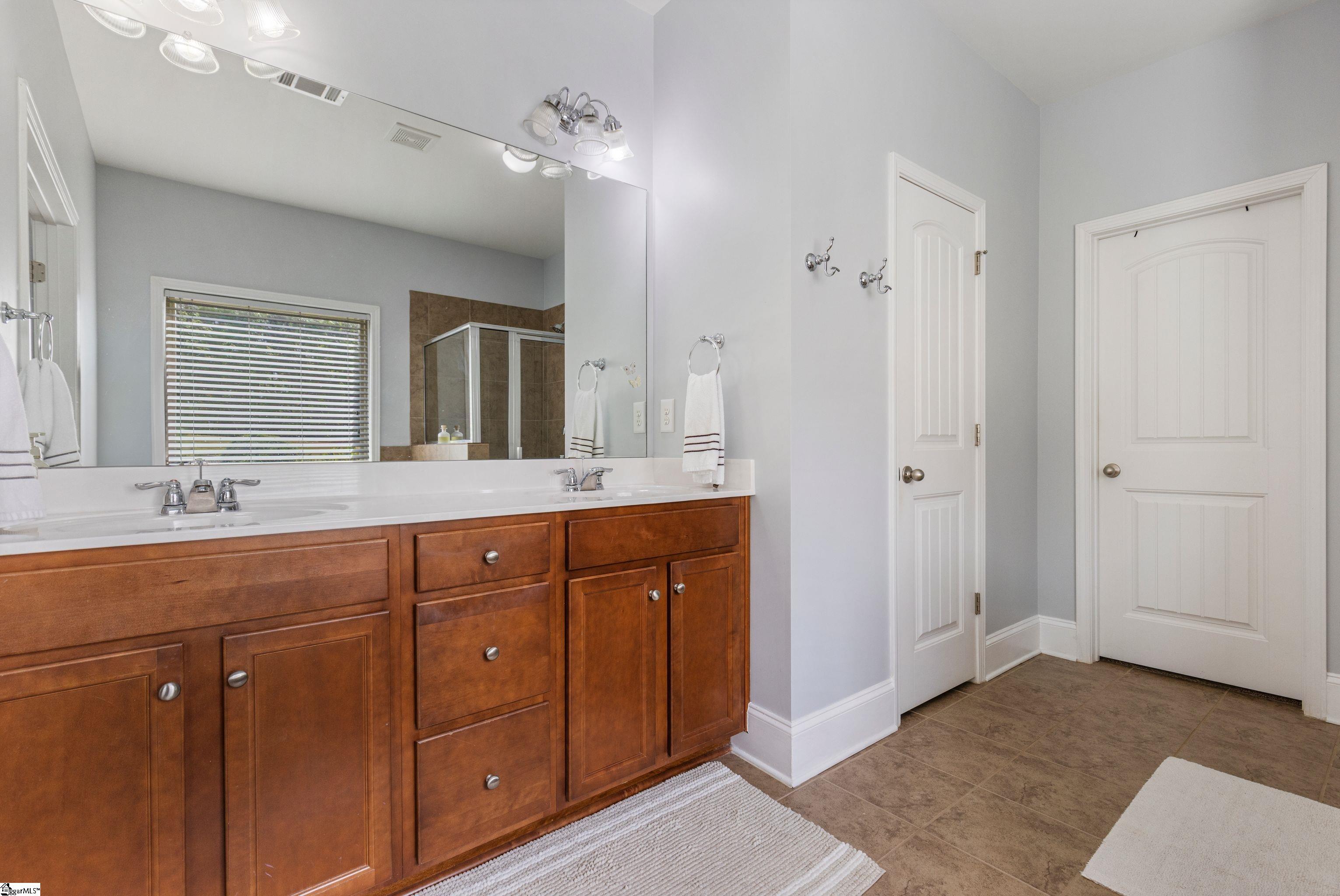 14 Latherton Court Property Photo 33