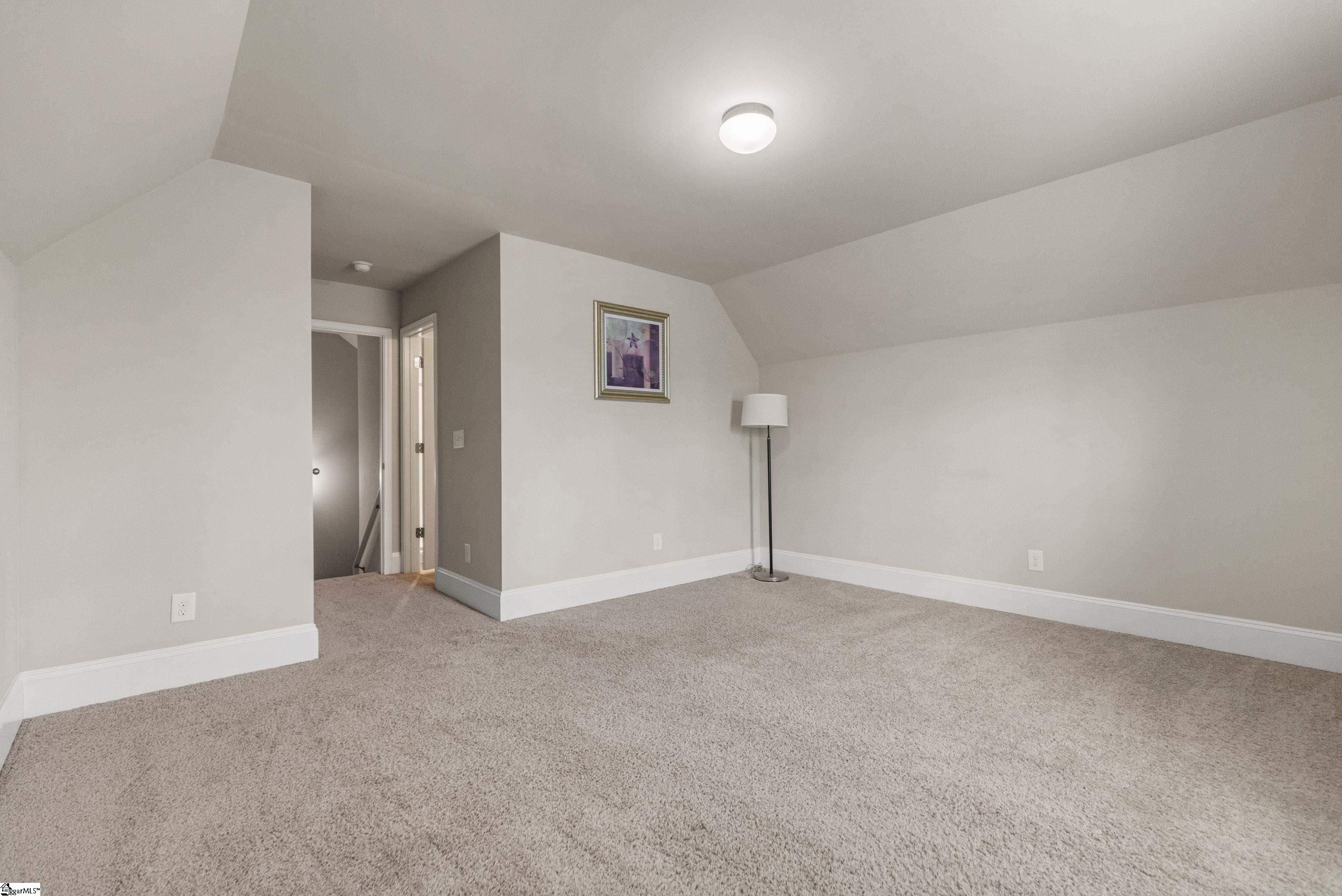 14 Latherton Court Property Photo 36