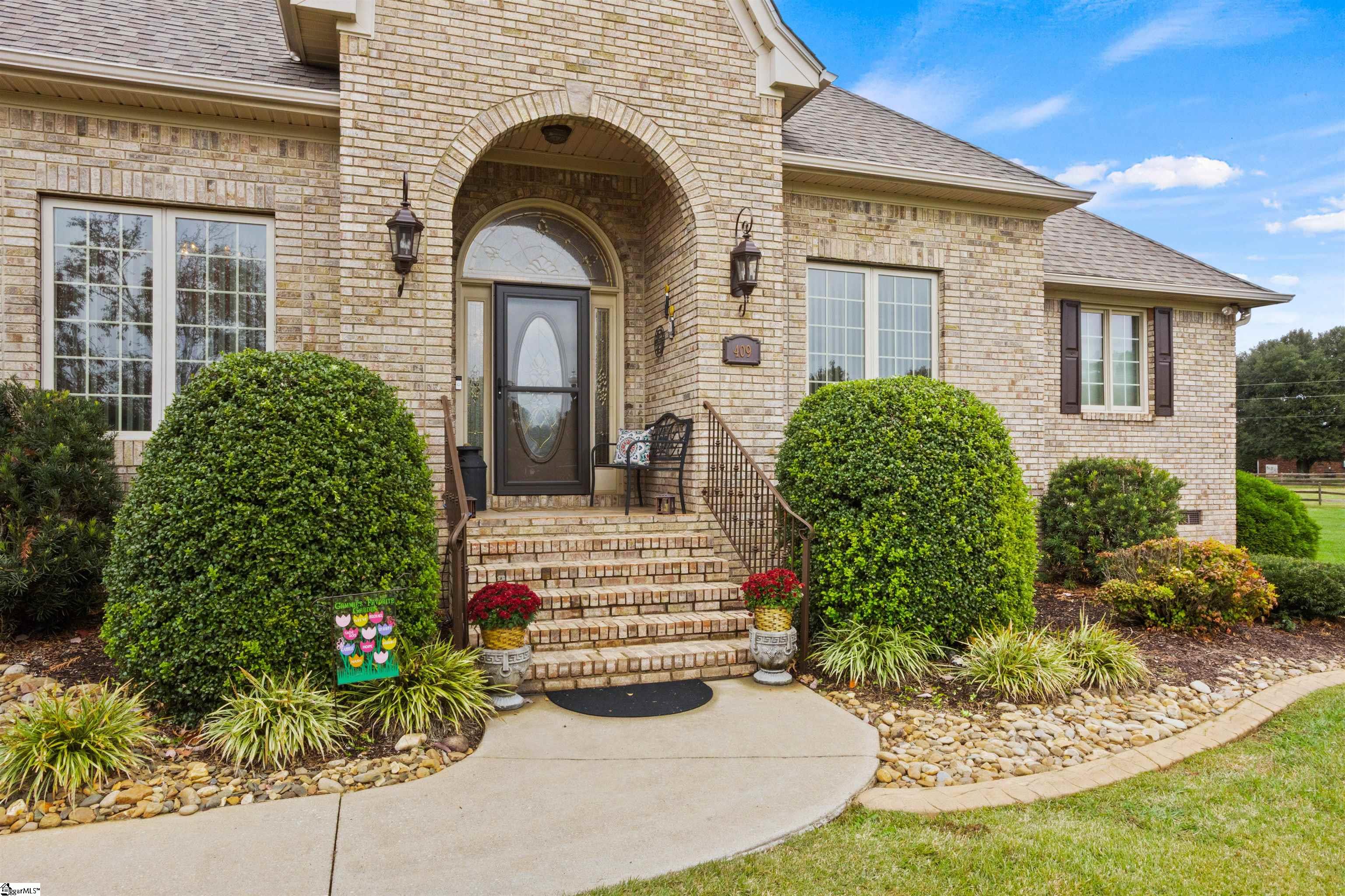 409 Wickham Way Property Photo 2