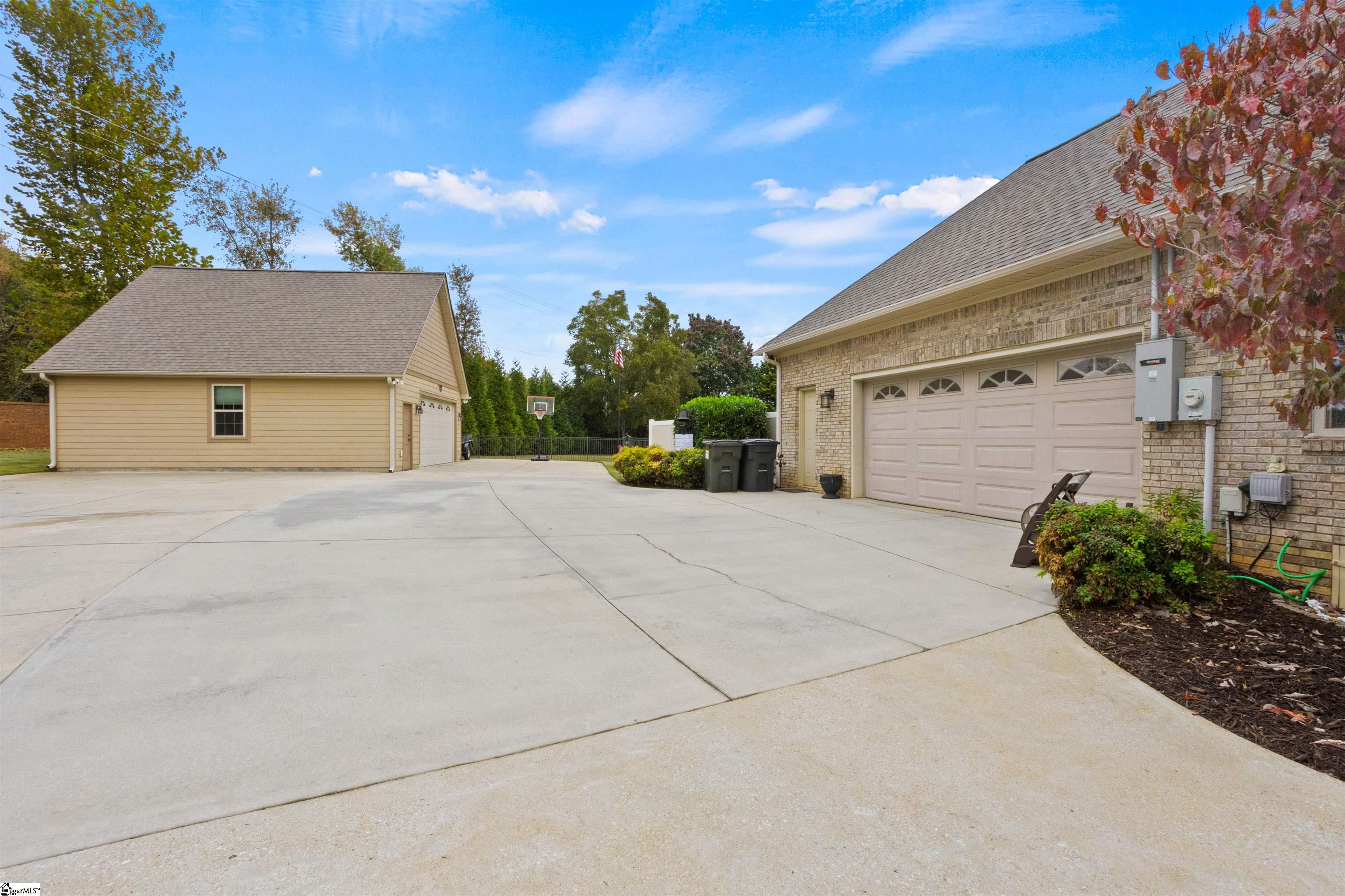 409 Wickham Way Property Photo 39