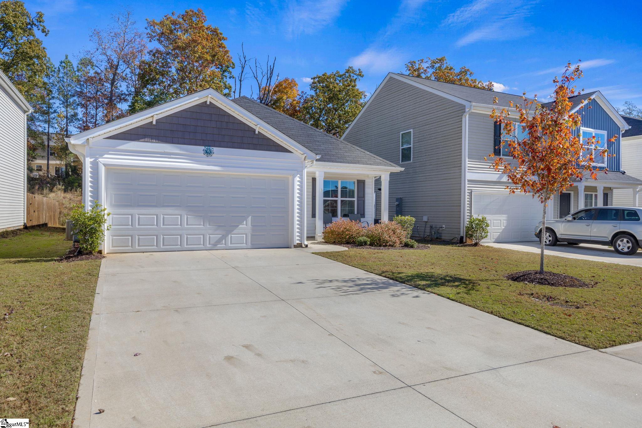 24 Chalet Court Property Photo 3