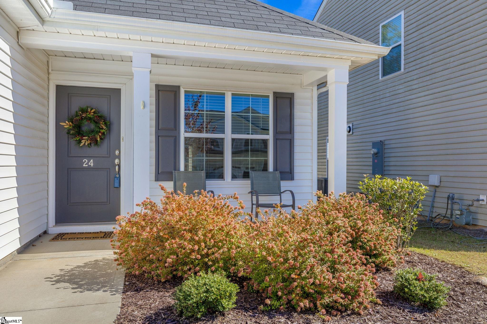 24 Chalet Court Property Photo 5