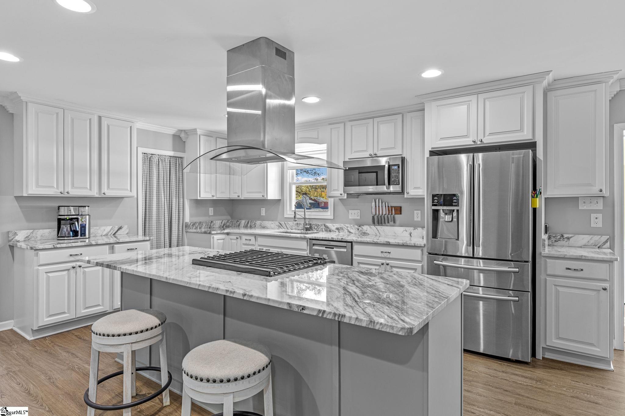 232 Strawberry Road Property Photo 9