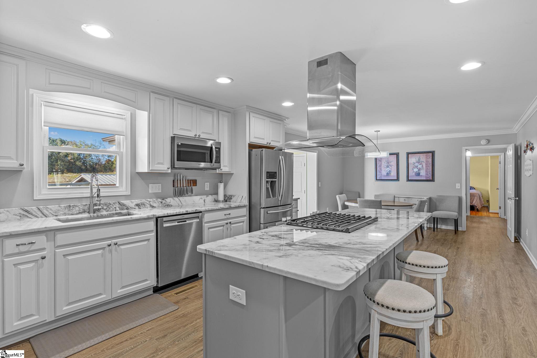 232 Strawberry Road Property Photo 10