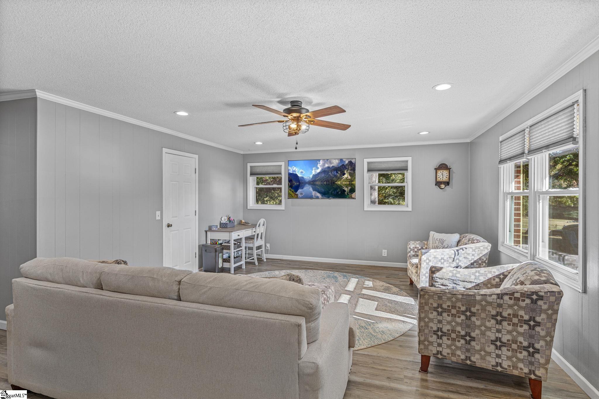 232 Strawberry Road Property Photo 18