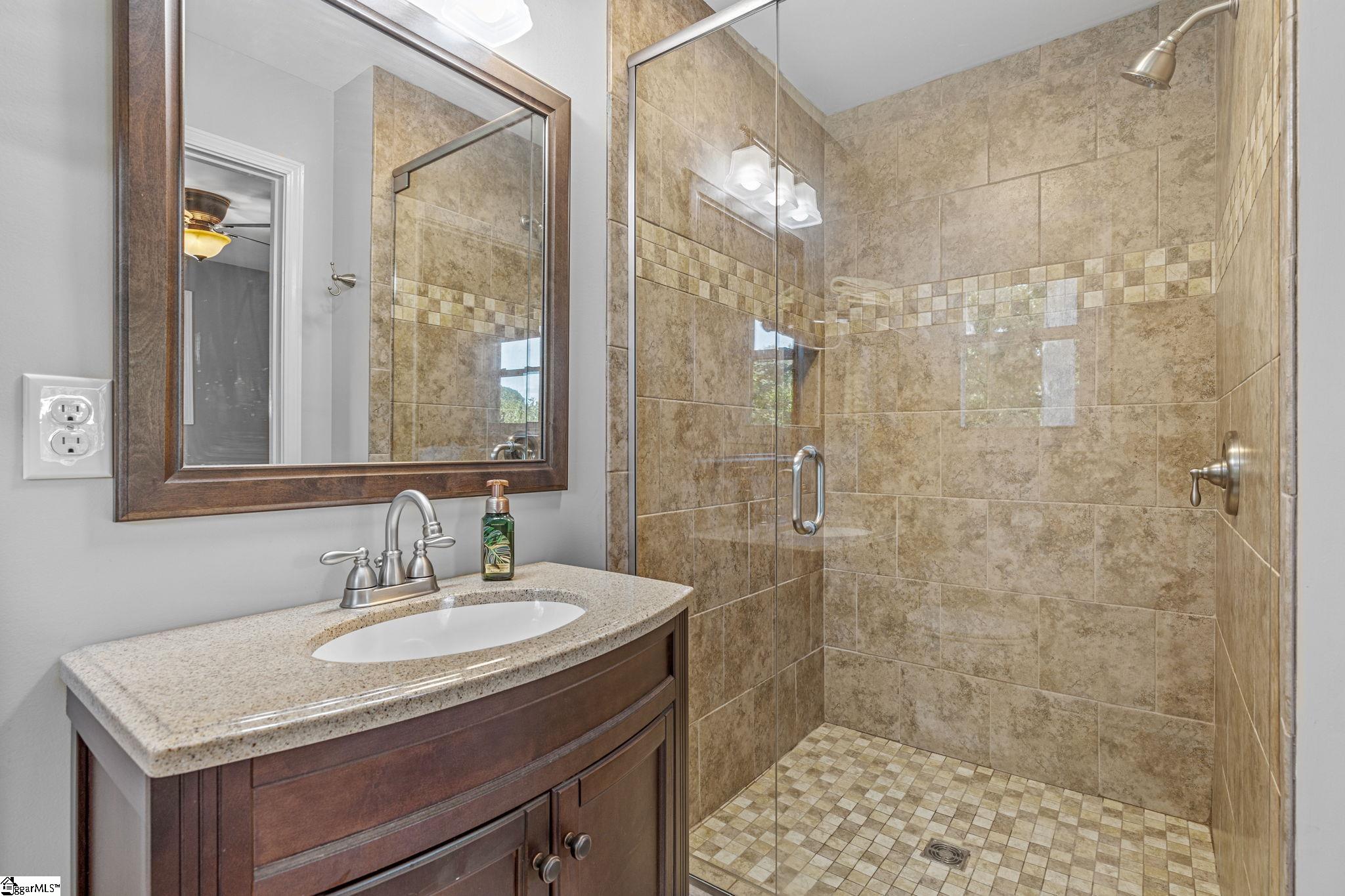 232 Strawberry Road Property Photo 24