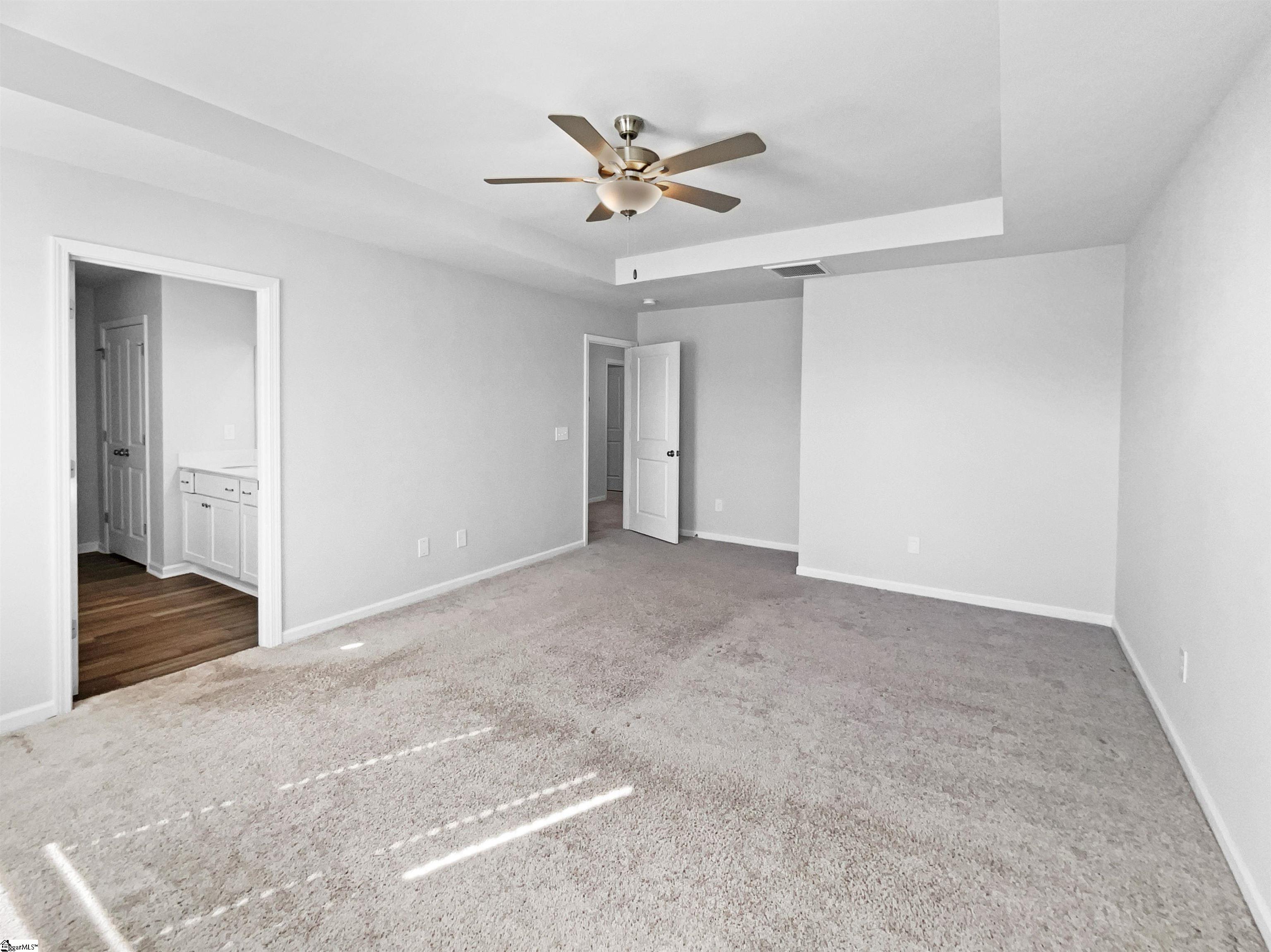 108 W Compass Way Property Photo 3