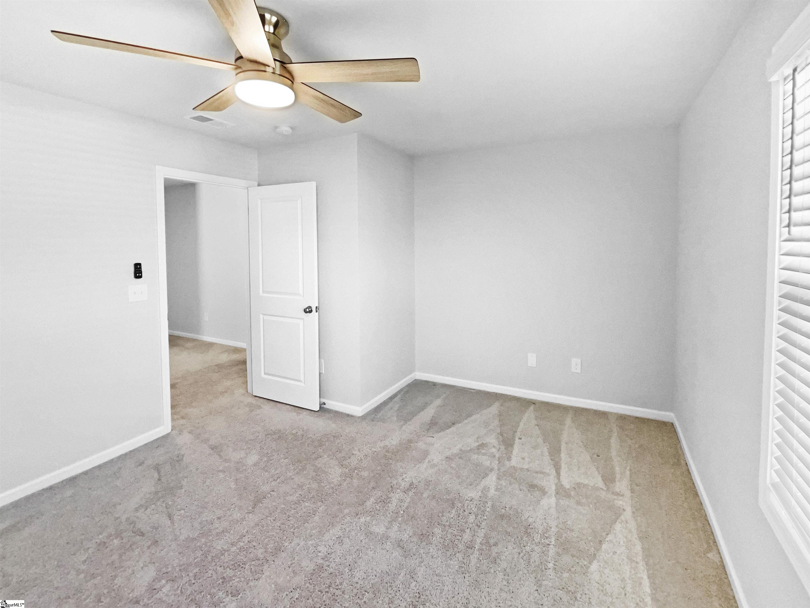 108 W Compass Way Property Photo 7