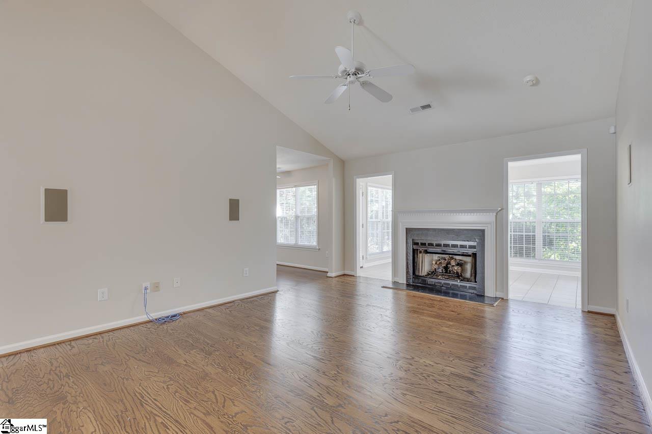 313 Lexington Place Way Property Photo 10