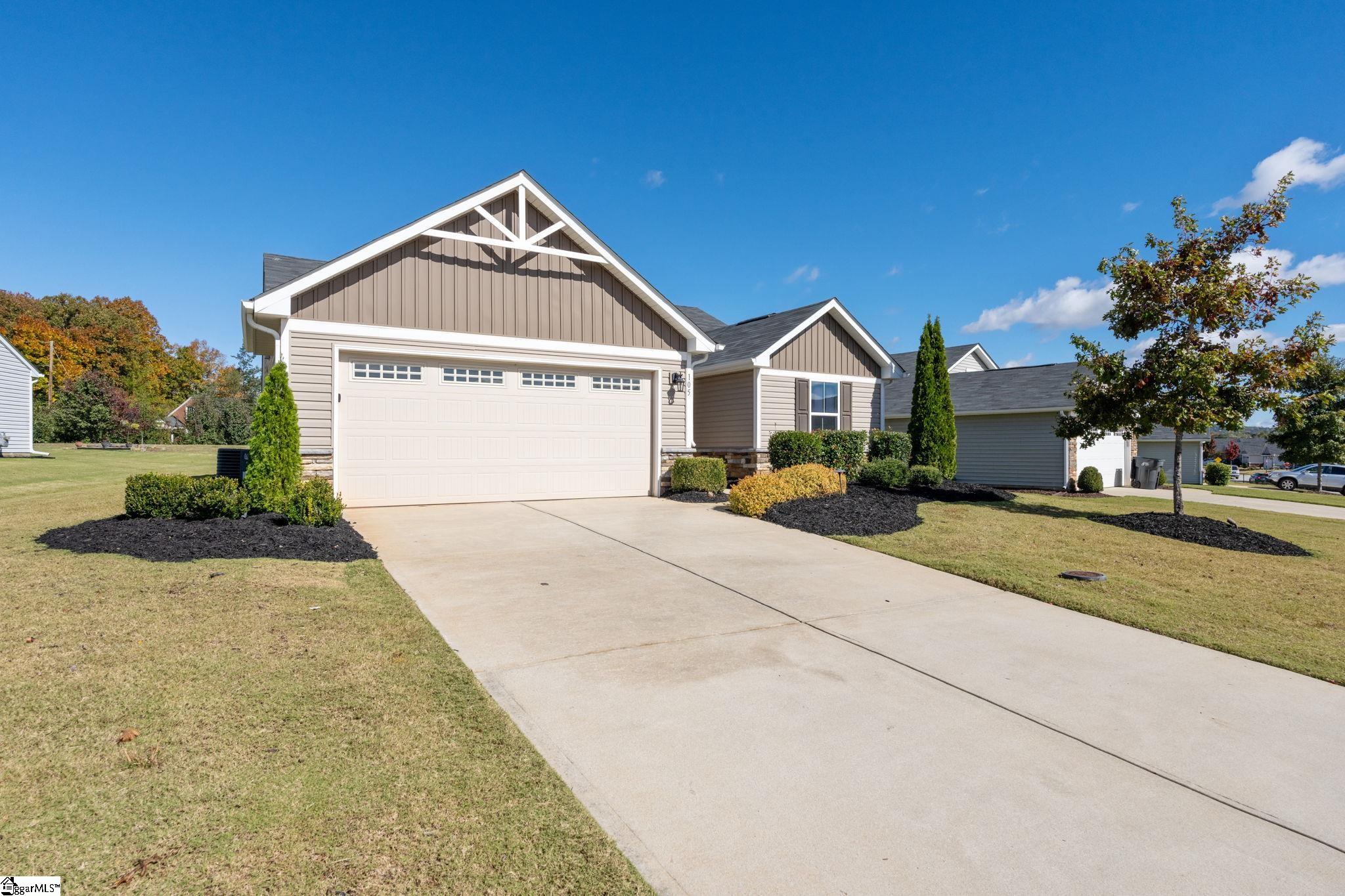 105 Fairmeadow Way Property Photo 2