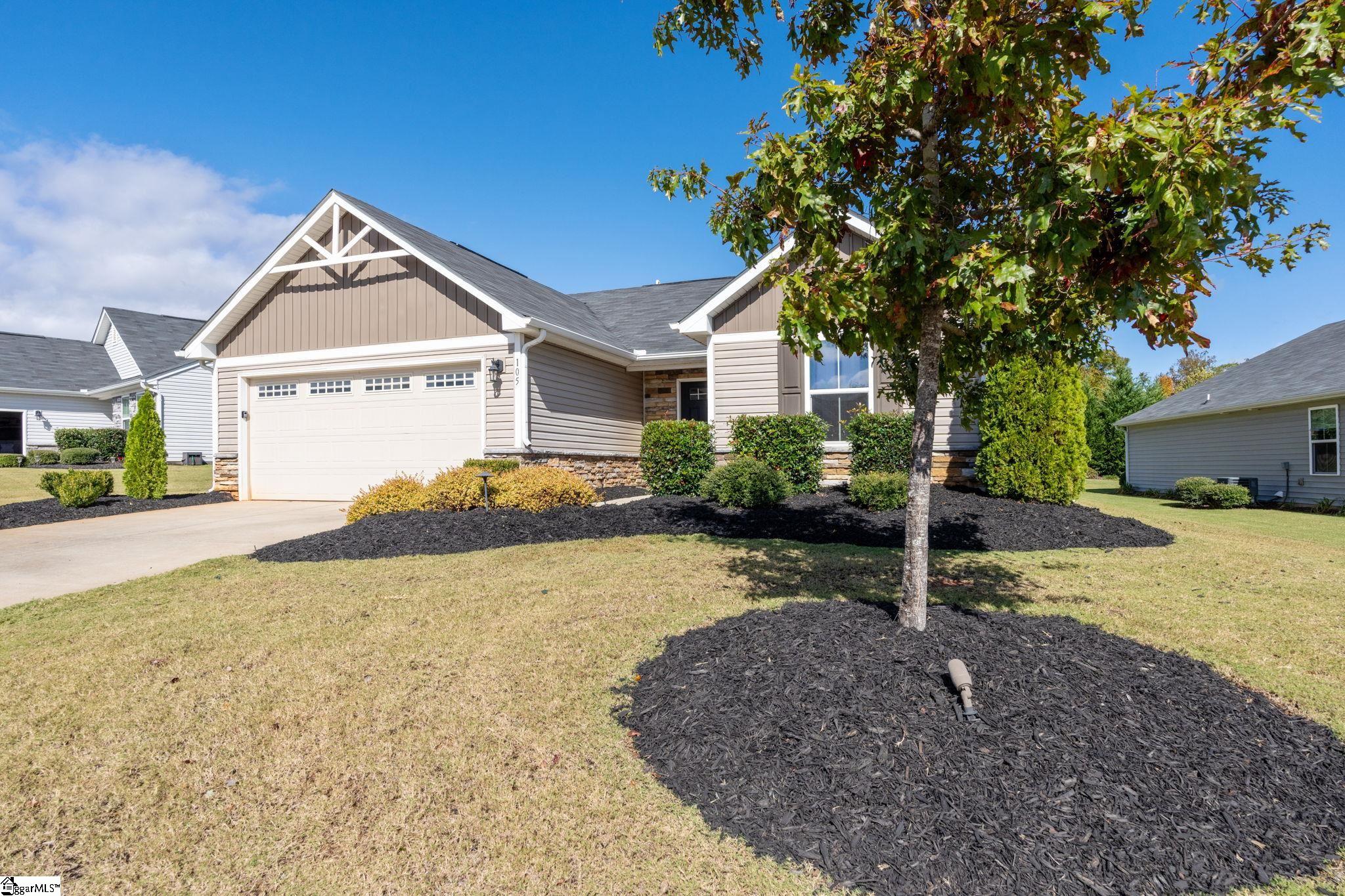 105 Fairmeadow Way Property Photo 3