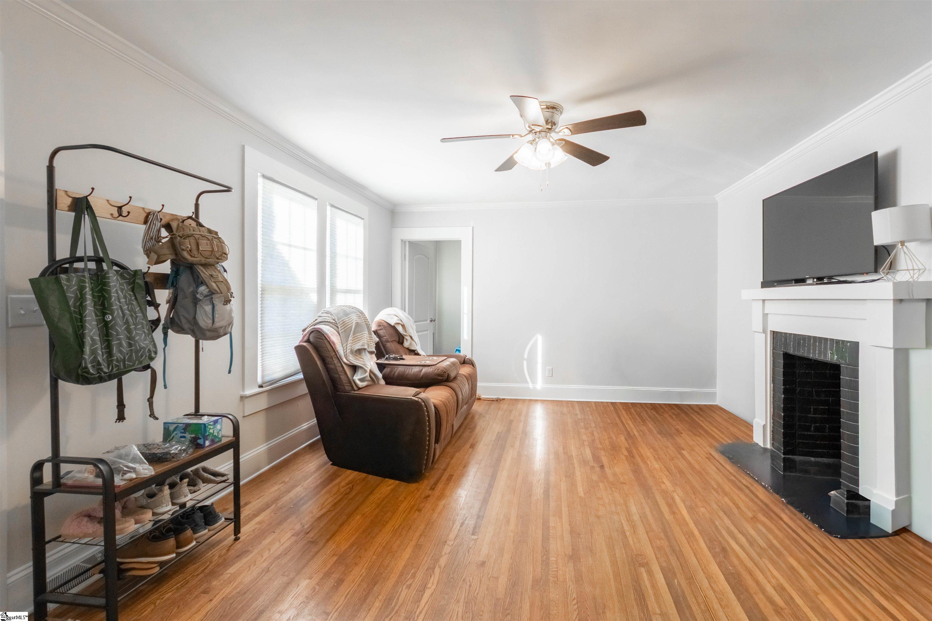 205 Rogers Avenue Property Photo 4