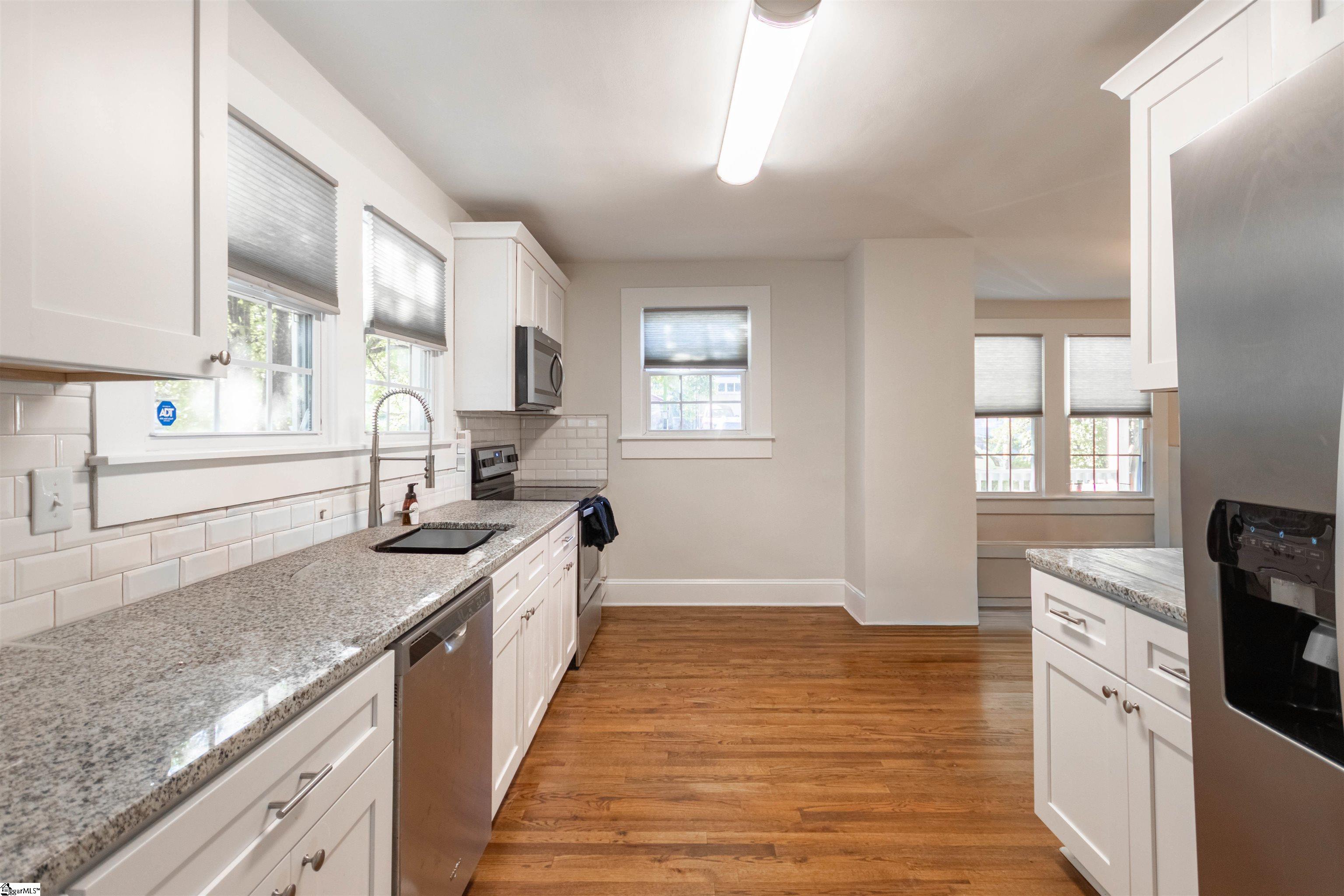 205 Rogers Avenue Property Photo 8