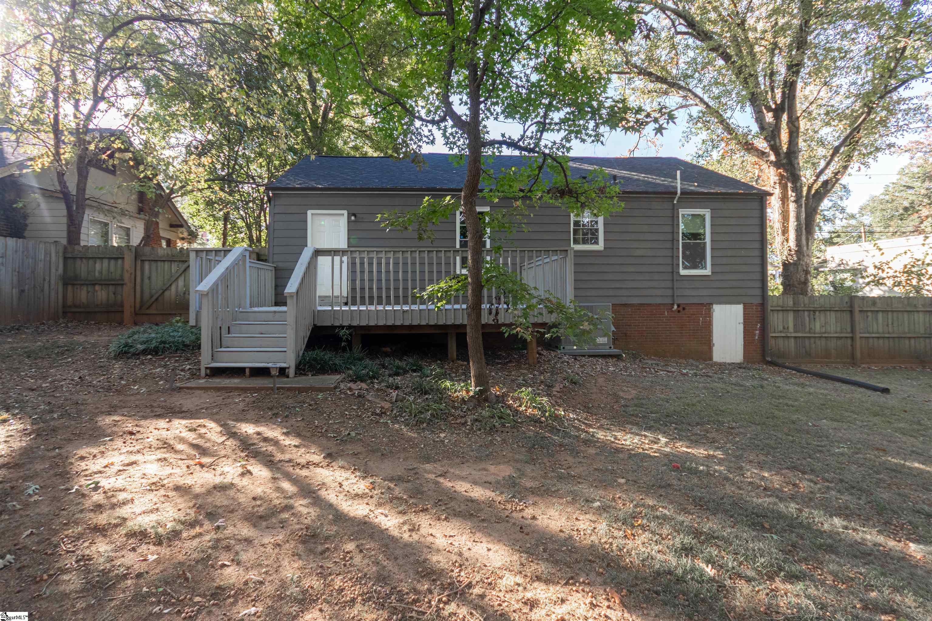 205 Rogers Avenue Property Photo 15