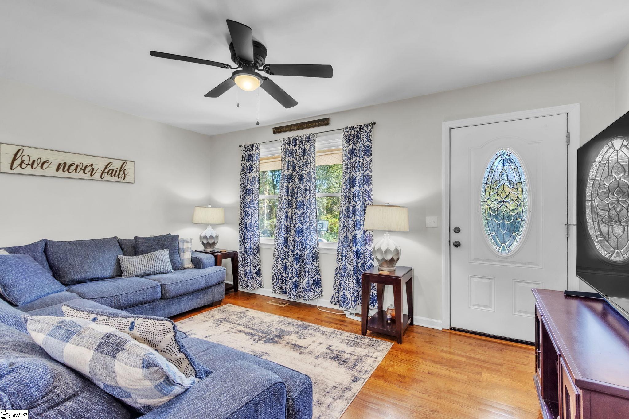 8 Melody Lane Property Photo 3