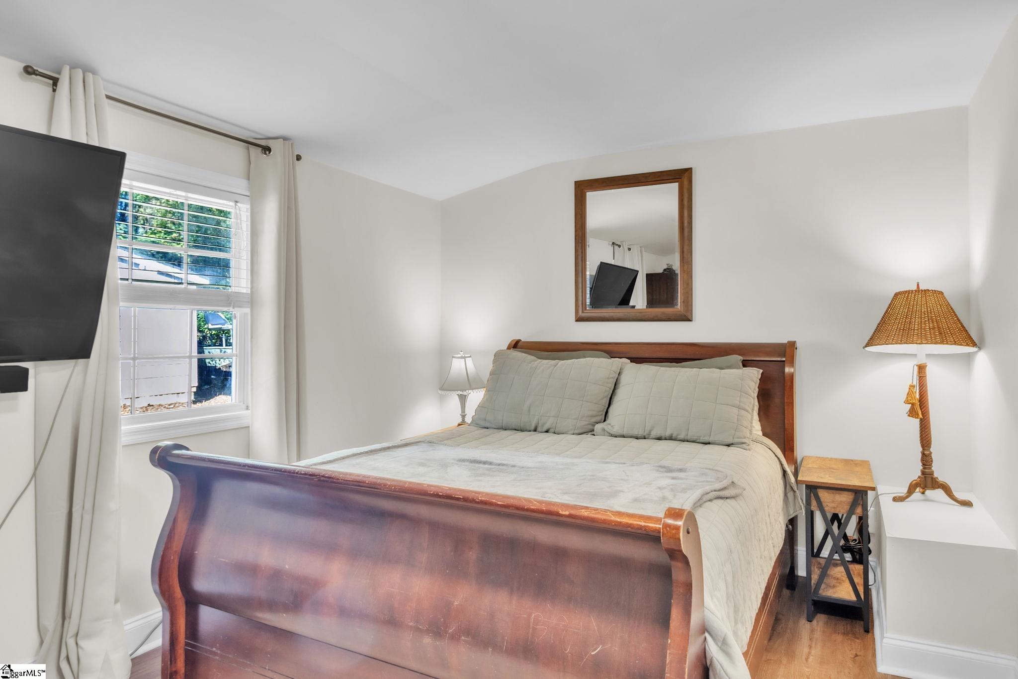 8 Melody Lane Property Photo 22