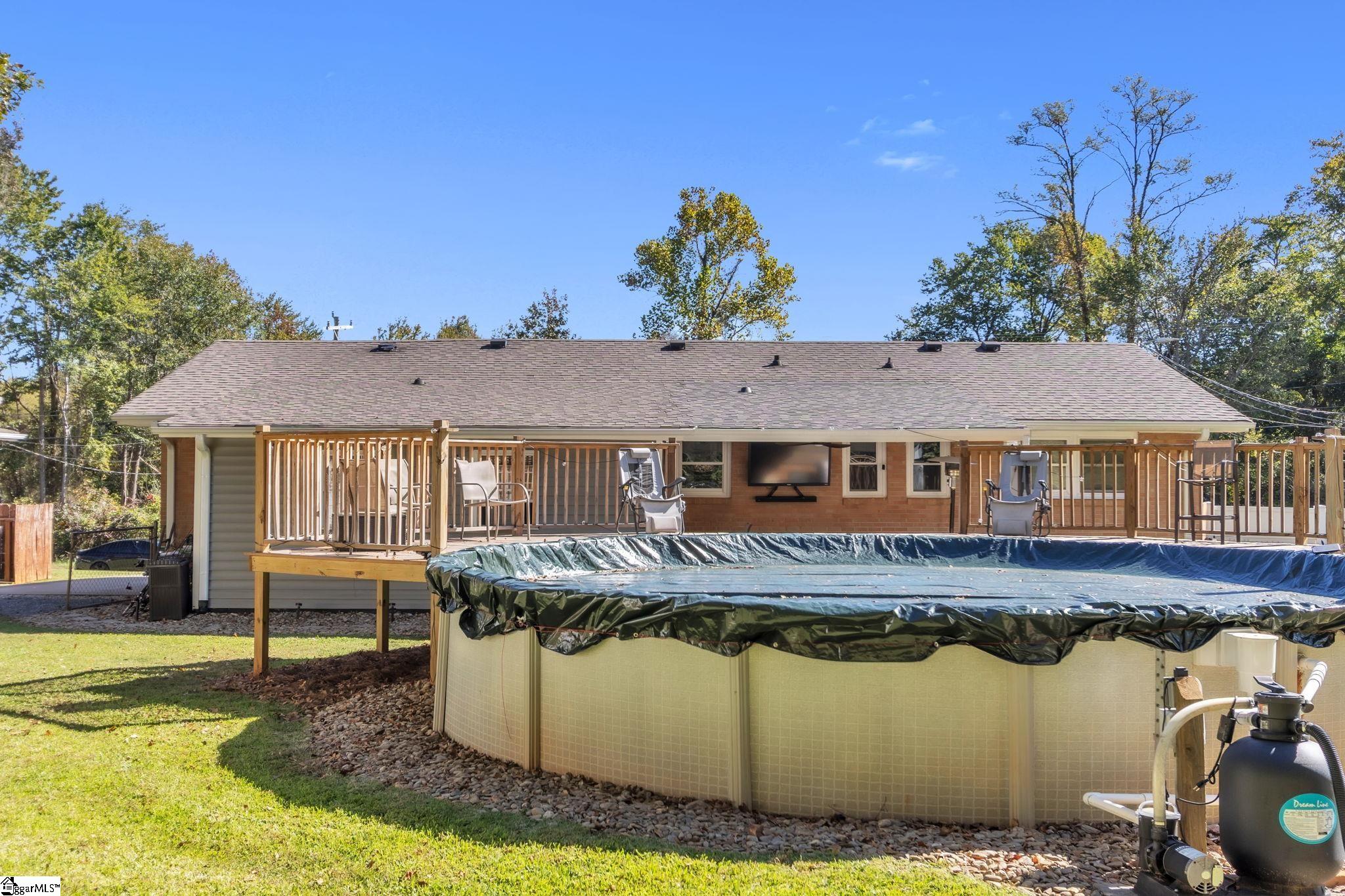 8 Melody Lane Property Photo 27